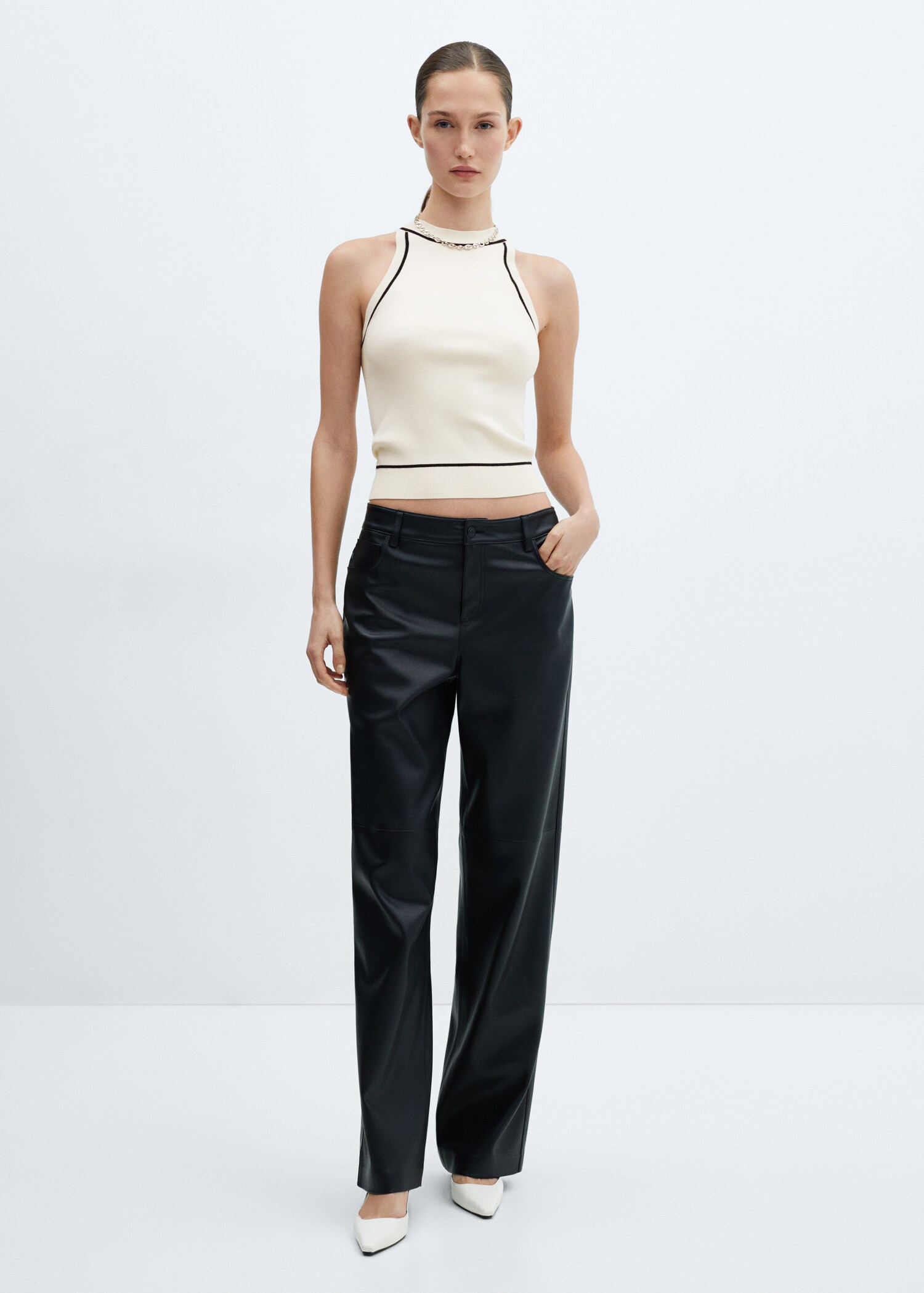 Contrast trim top - General plane