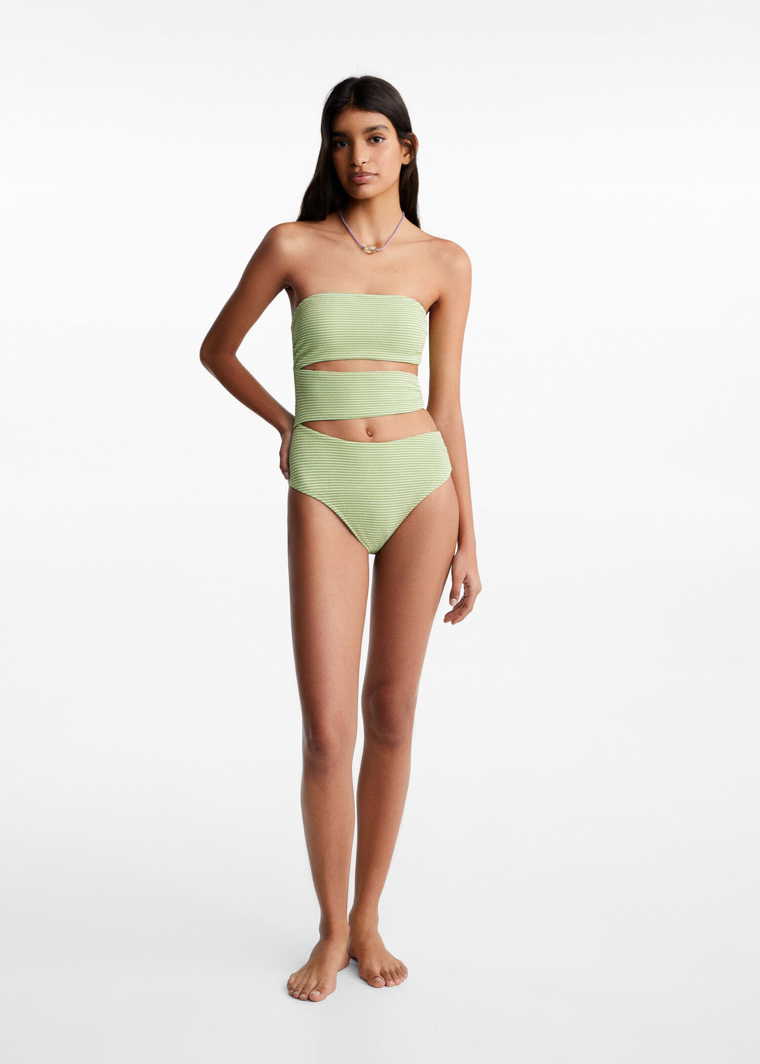 Badeanzug mit Cut-Out - Allgemeine Ansicht