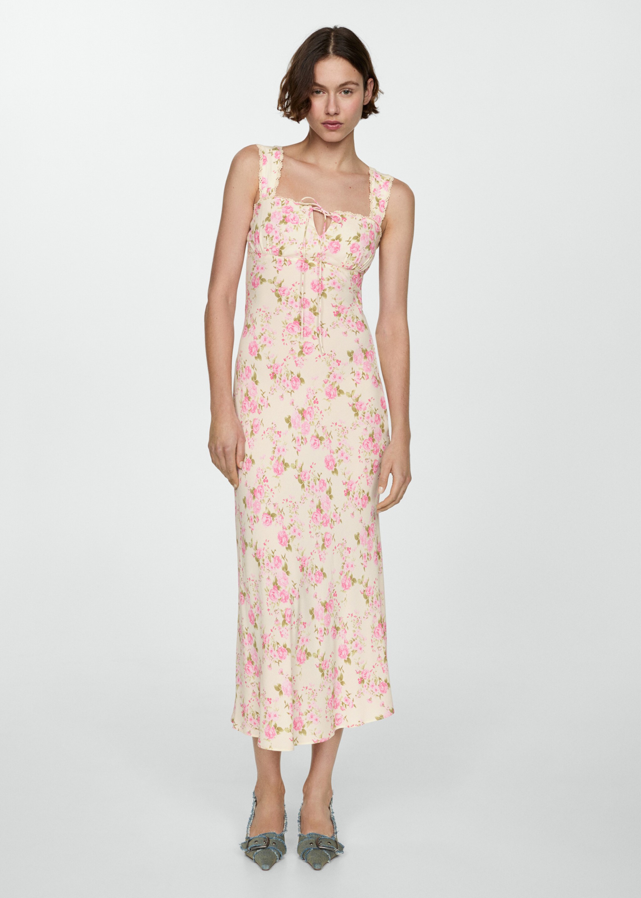 Florales Kleid mit Schleifenausschnitt - Allgemeine Ansicht