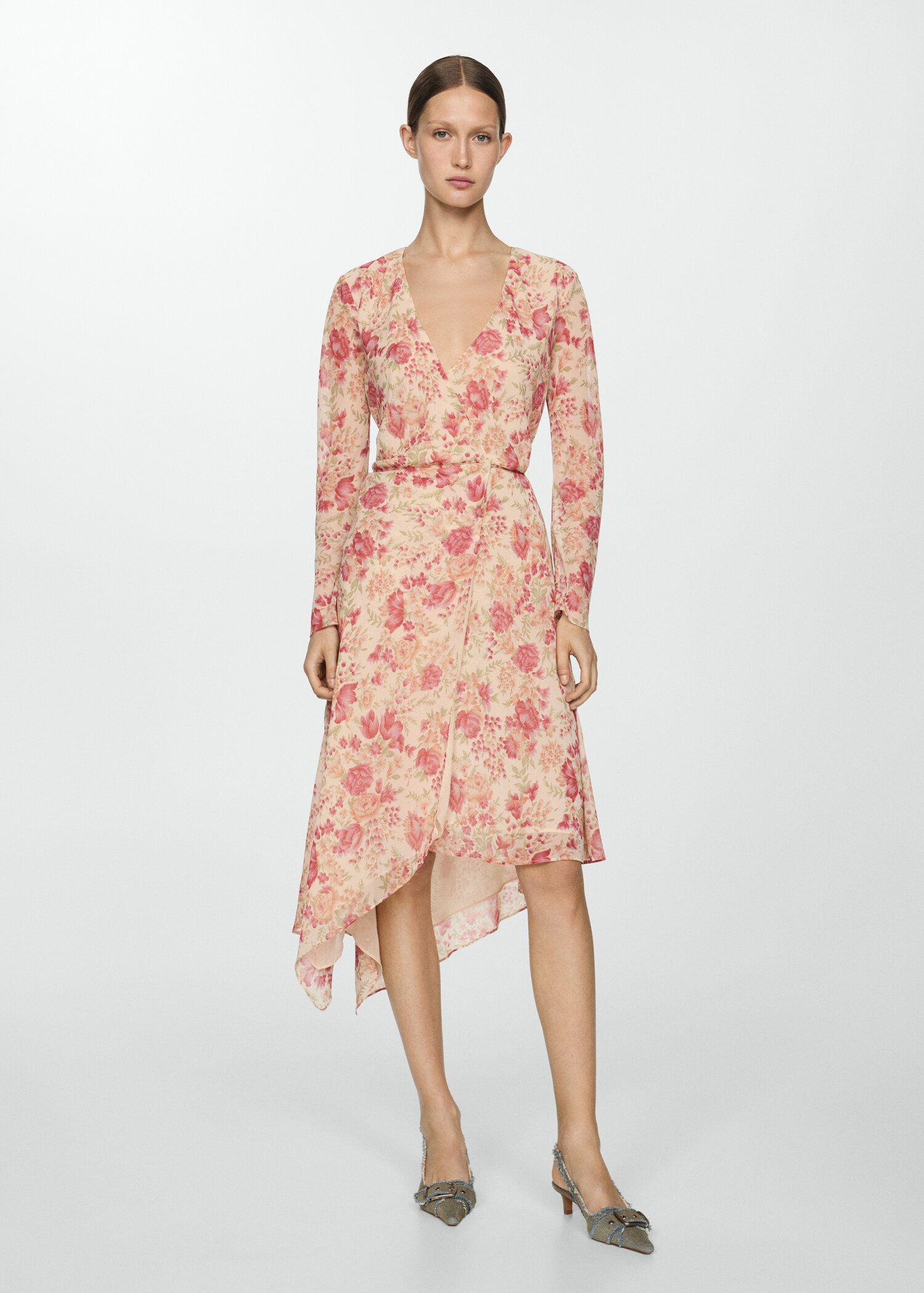 Floral dress with asymmetrical hem - General plane