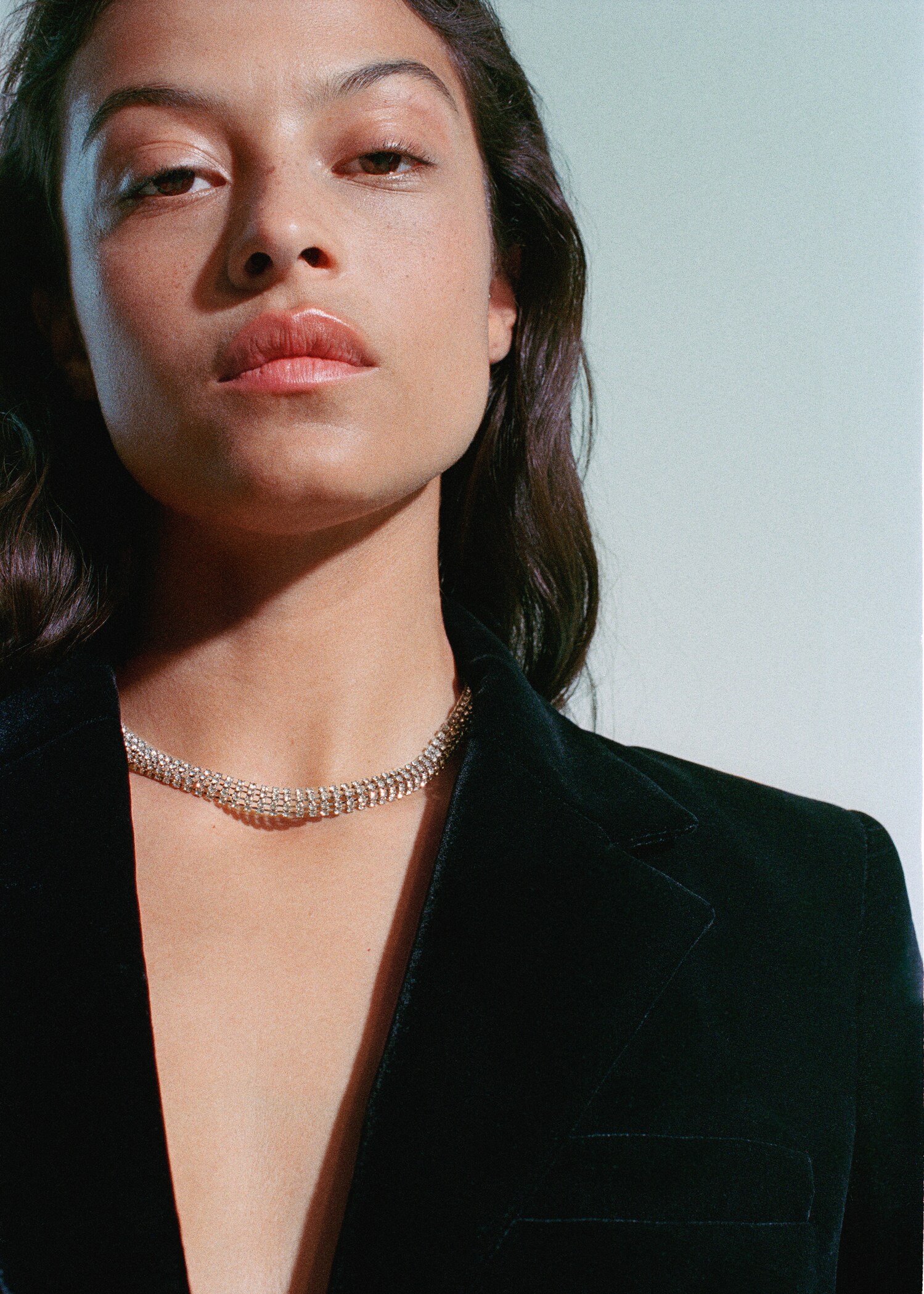 Faceted crystal necklace - General plane