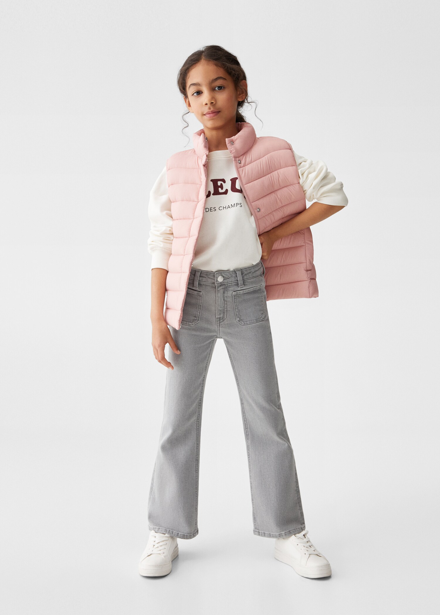 Jeans flare bolsillos - Plano general