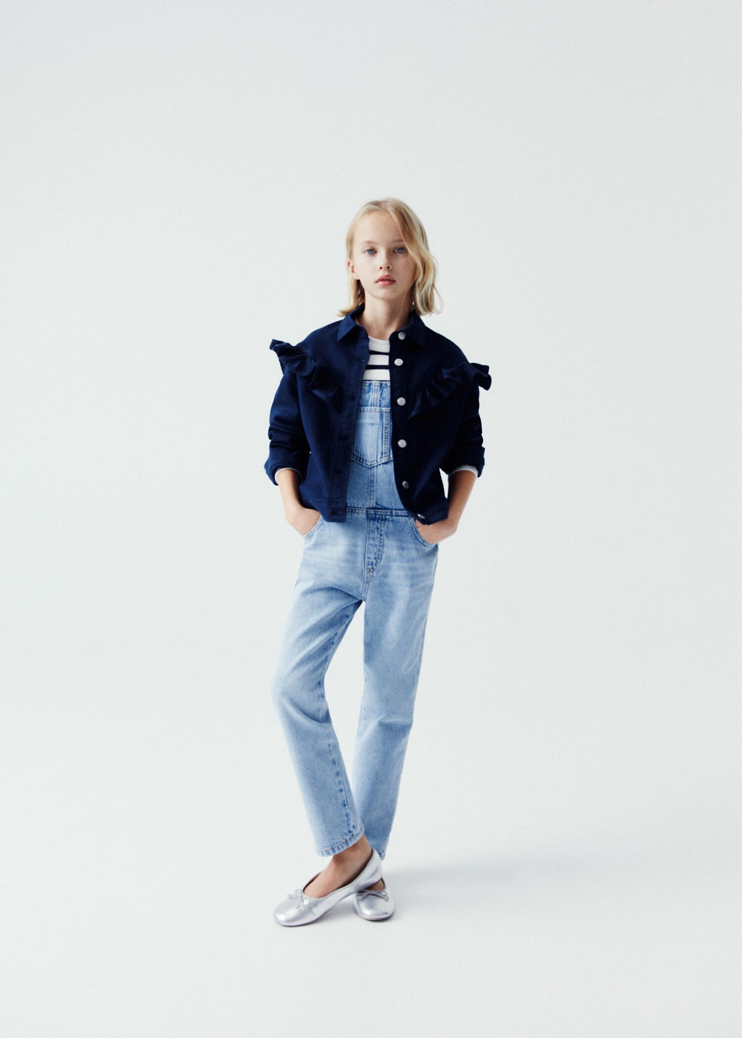 Long denim dungarees - General plane