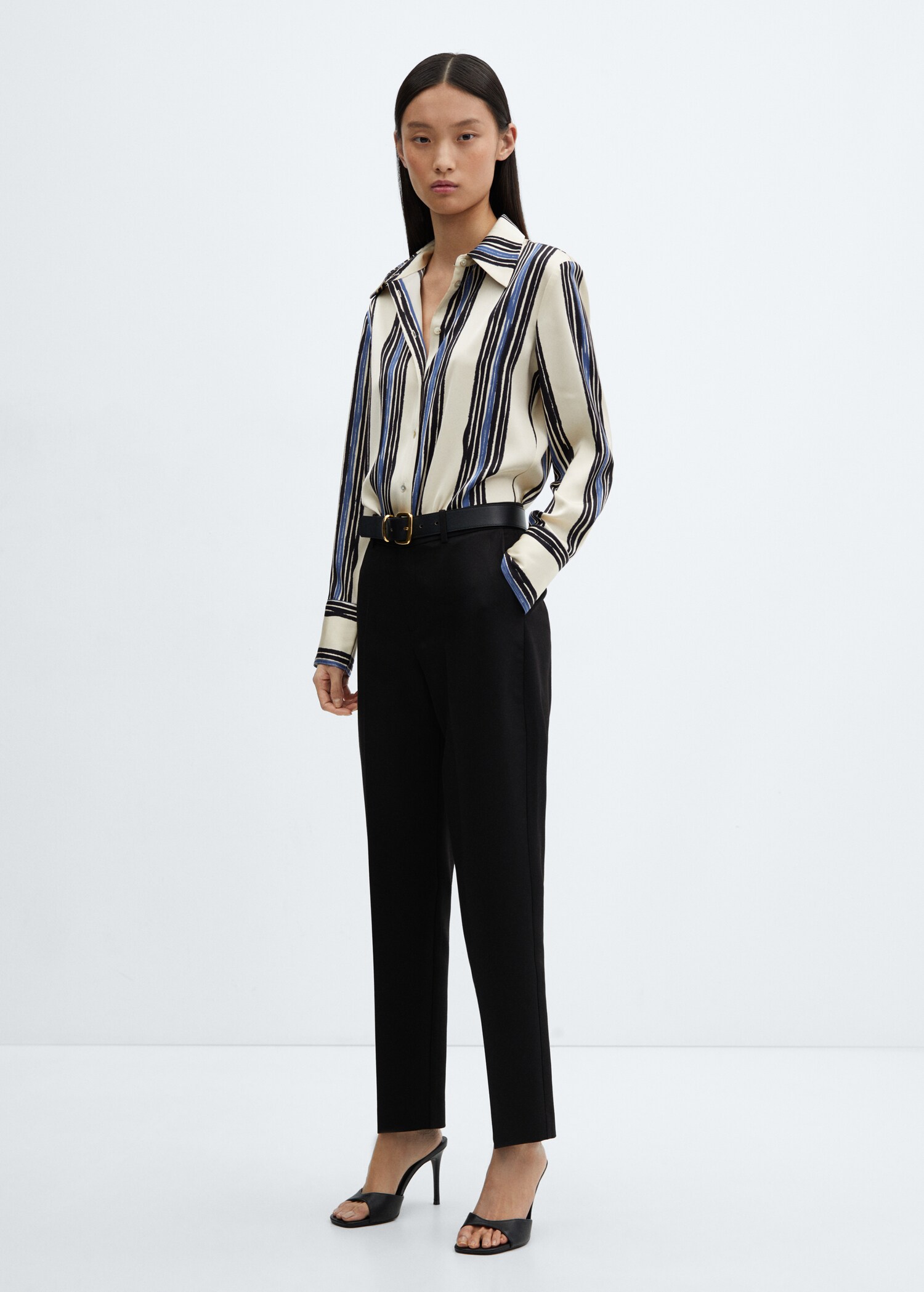 Camisa rayas satinada - Plano general
