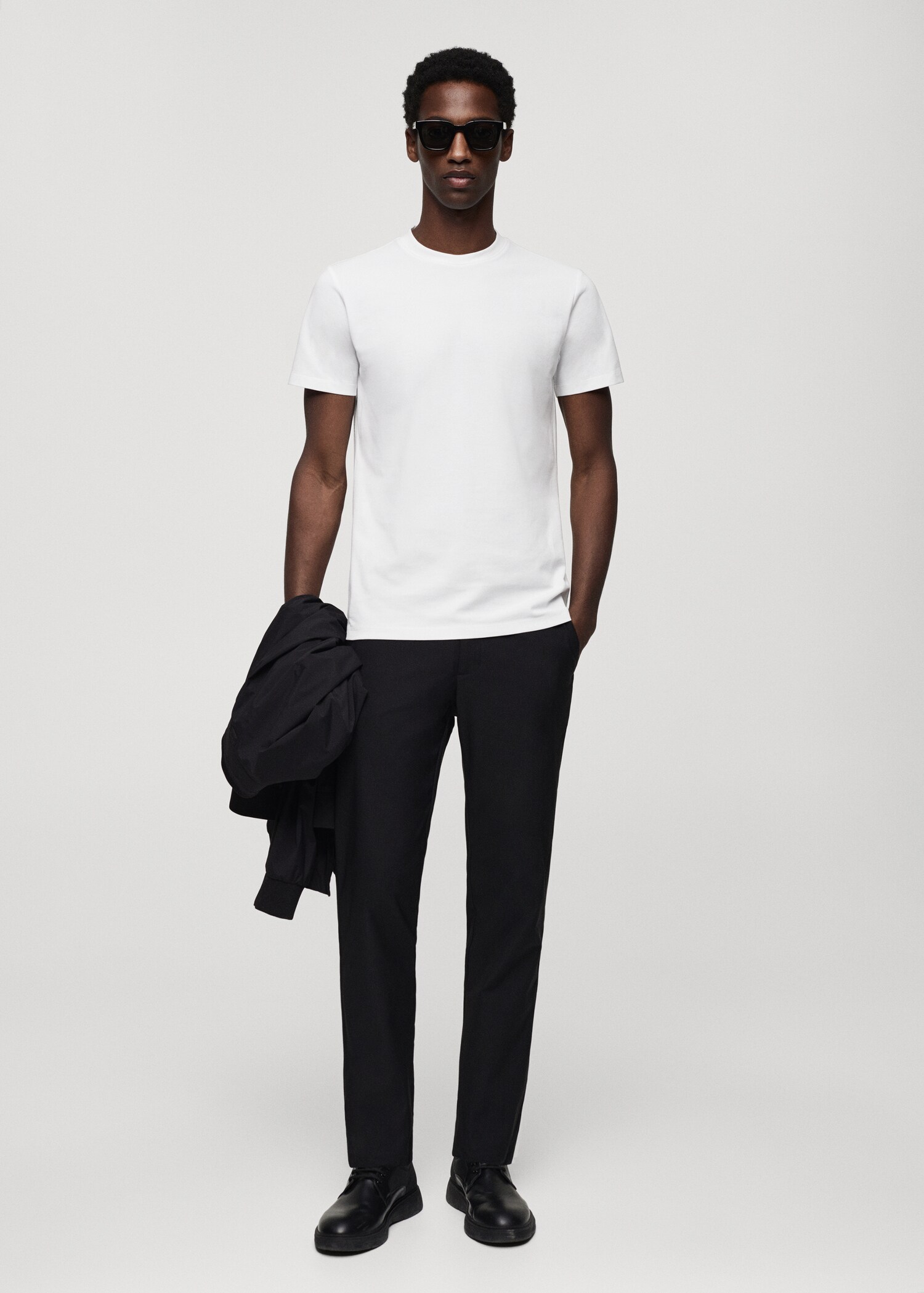 Ademend T-shirt met microstructuur - Overzichtstekening
