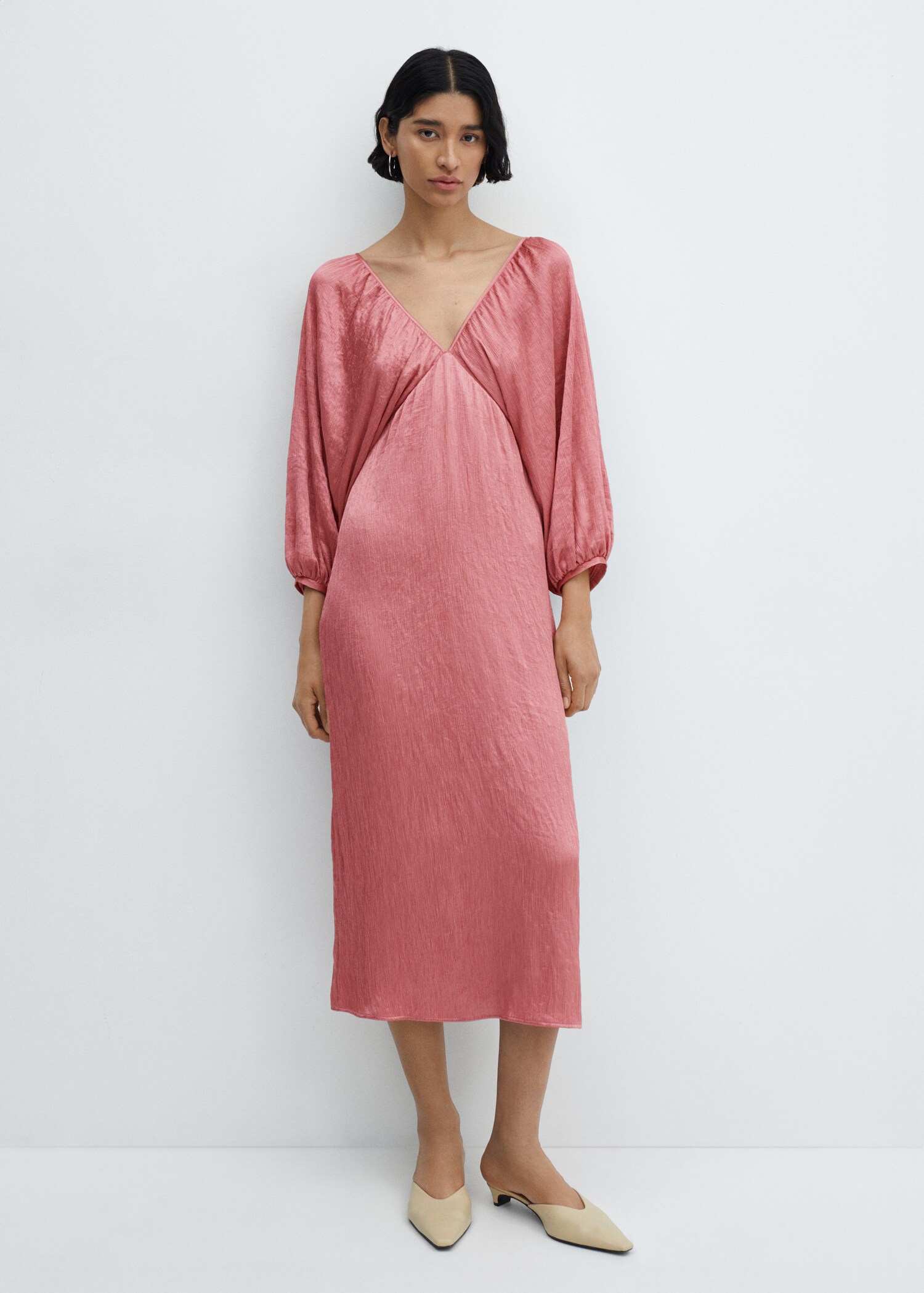 V-neck satin dress - General plane
