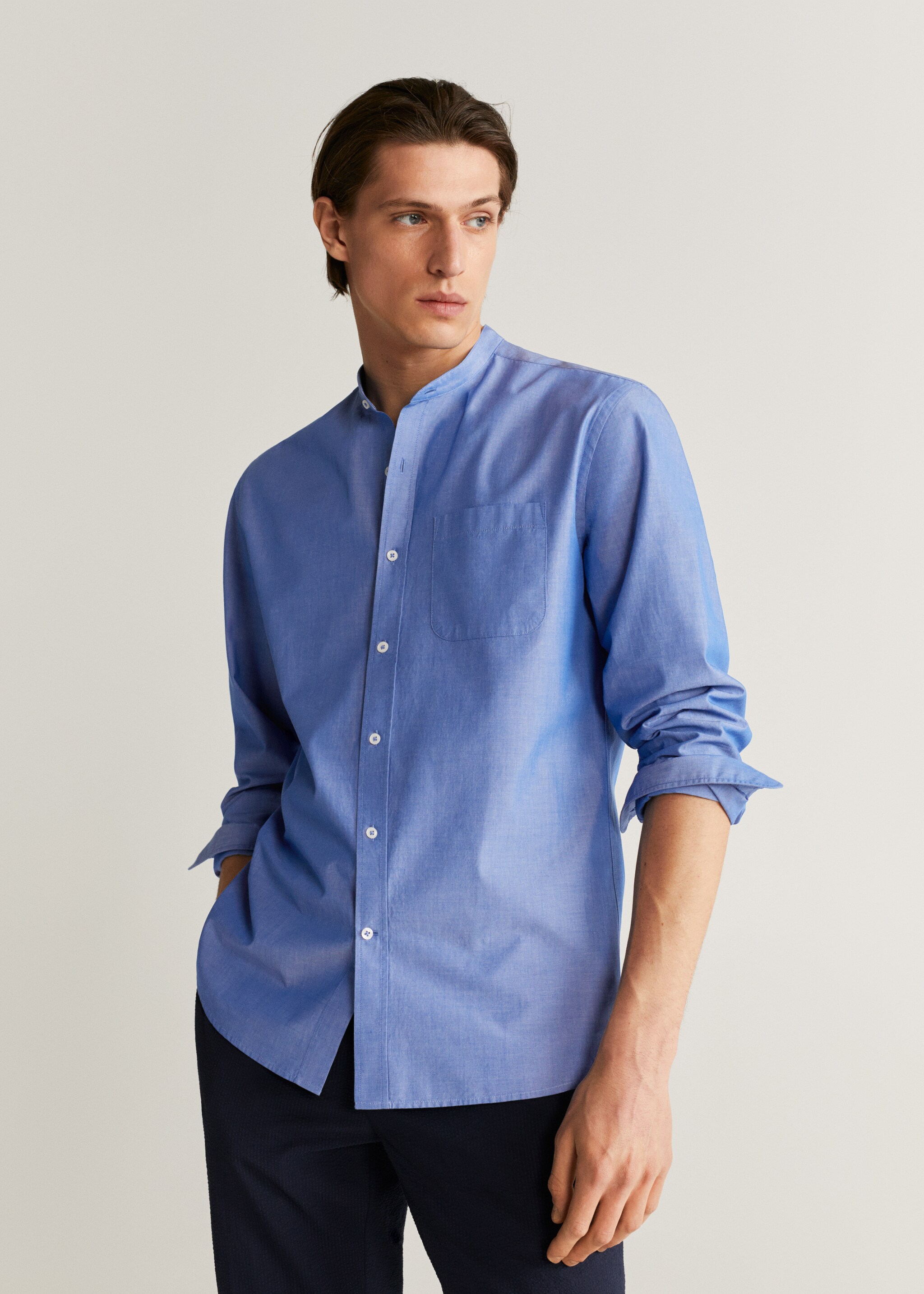 Camisa regular fit cuello mao - Plano general