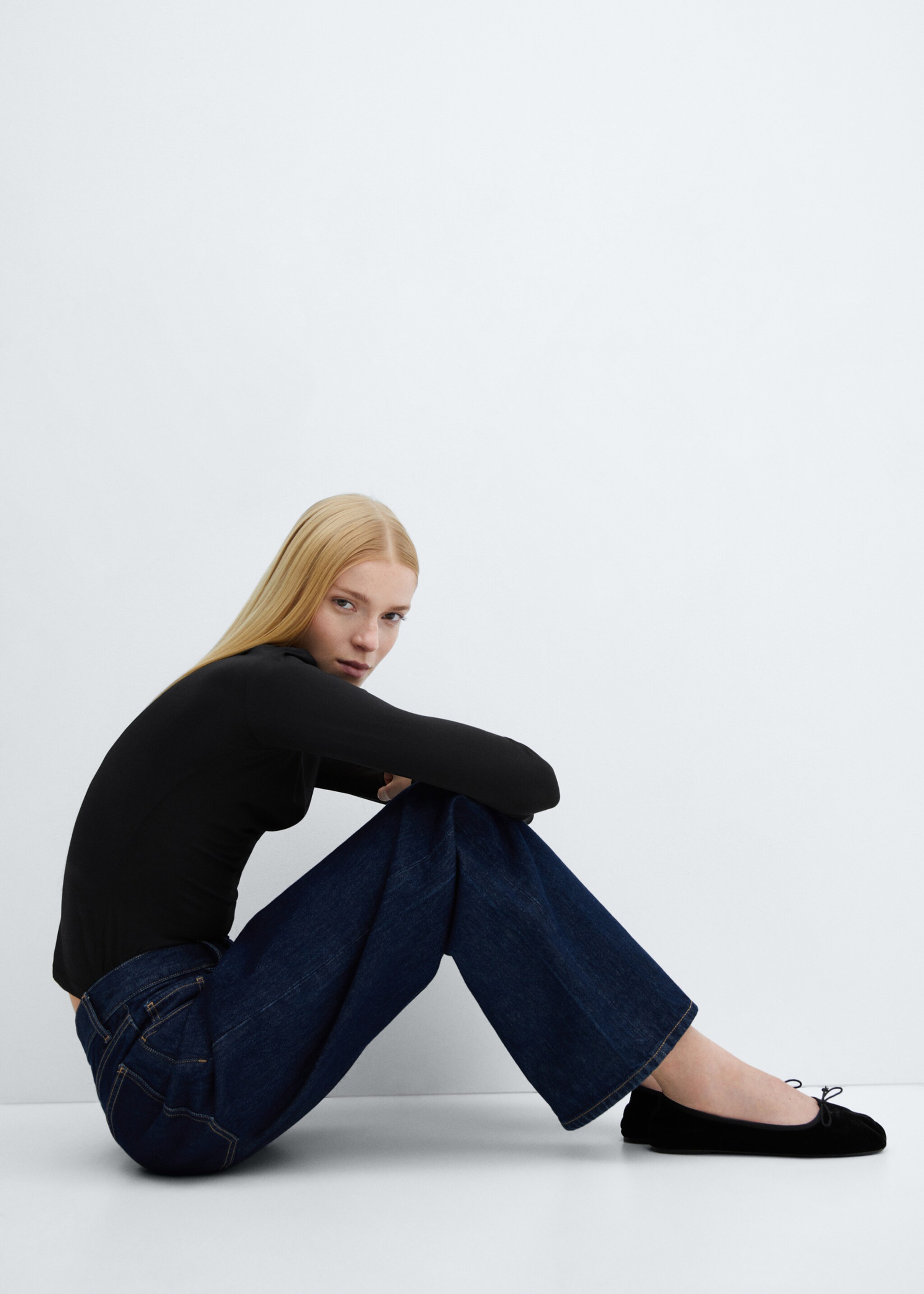 Ballet flats with velvet bow - General plane