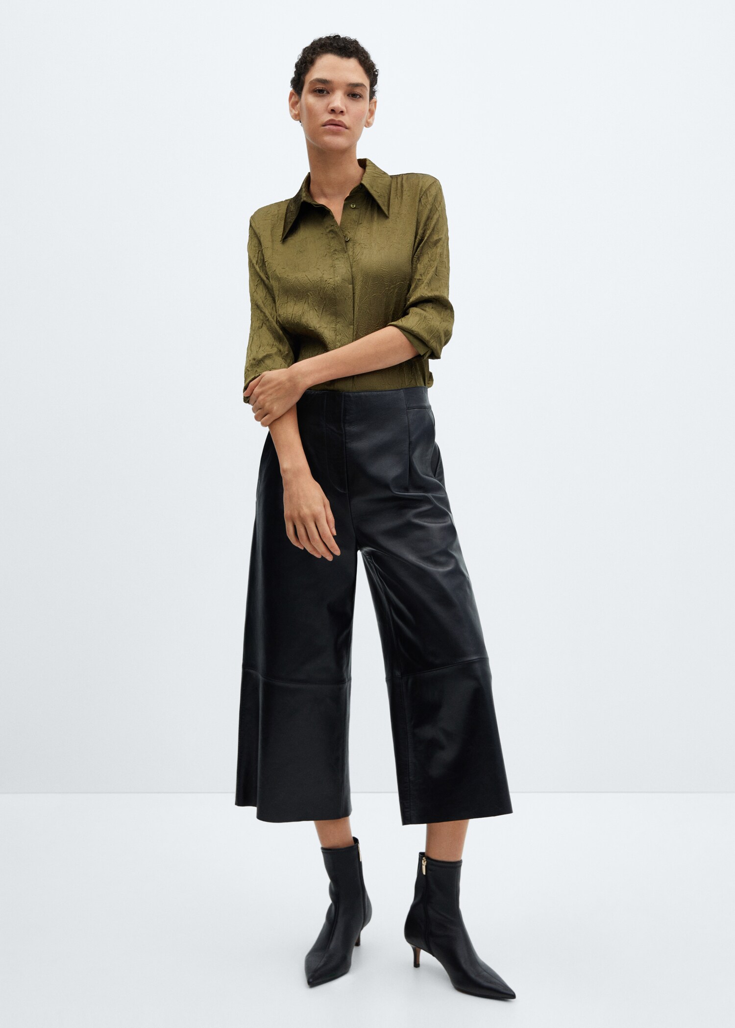 Satin textured shirt - General plane