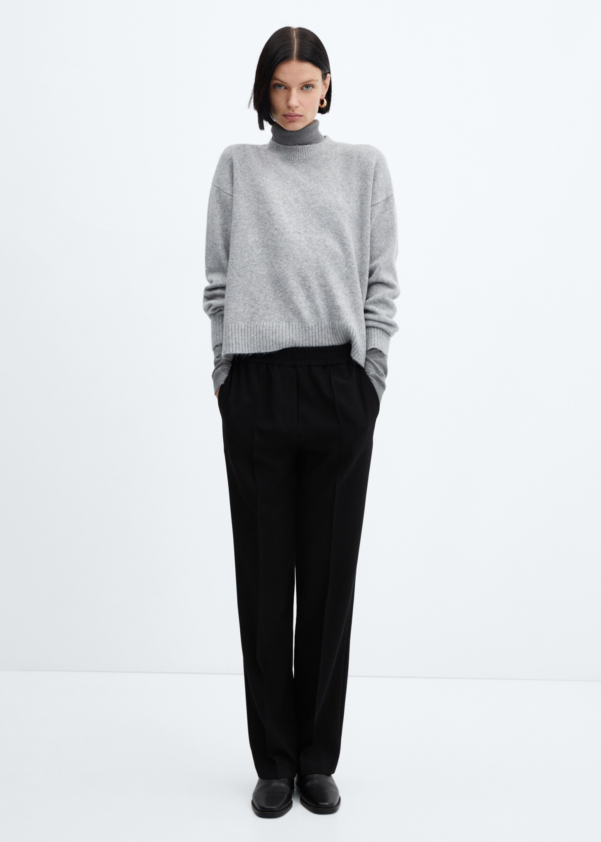 Straight-fit trousers with elastic waist - General plane