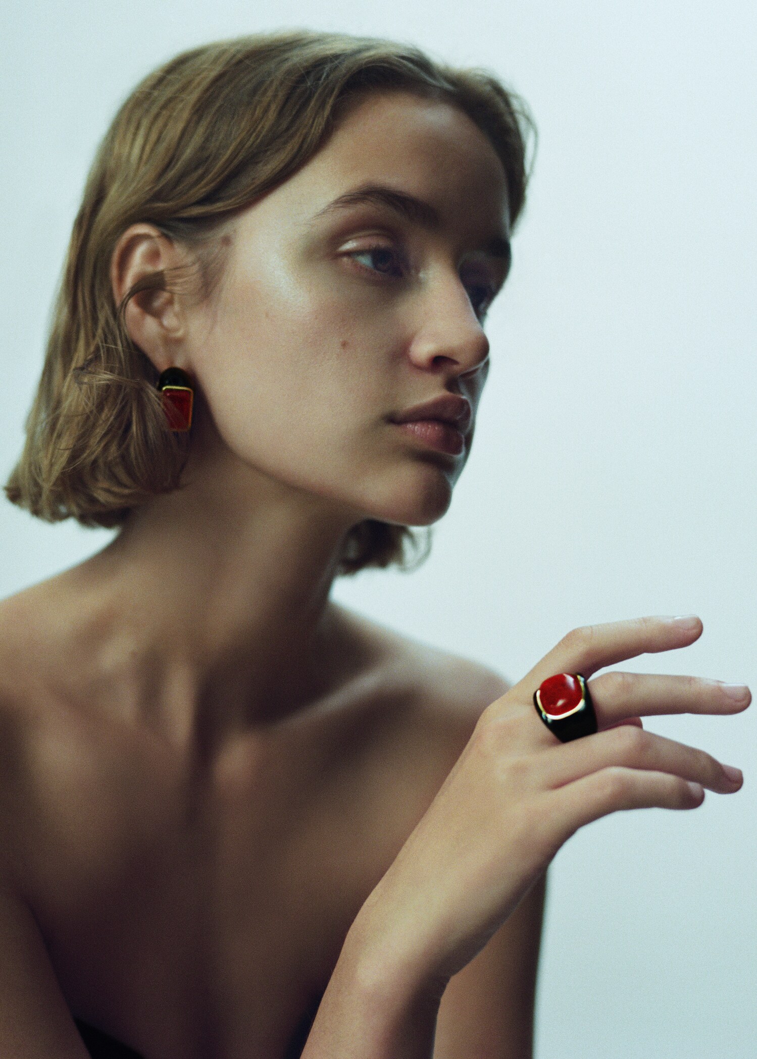 Maxi-ring with quartz detail - General plane