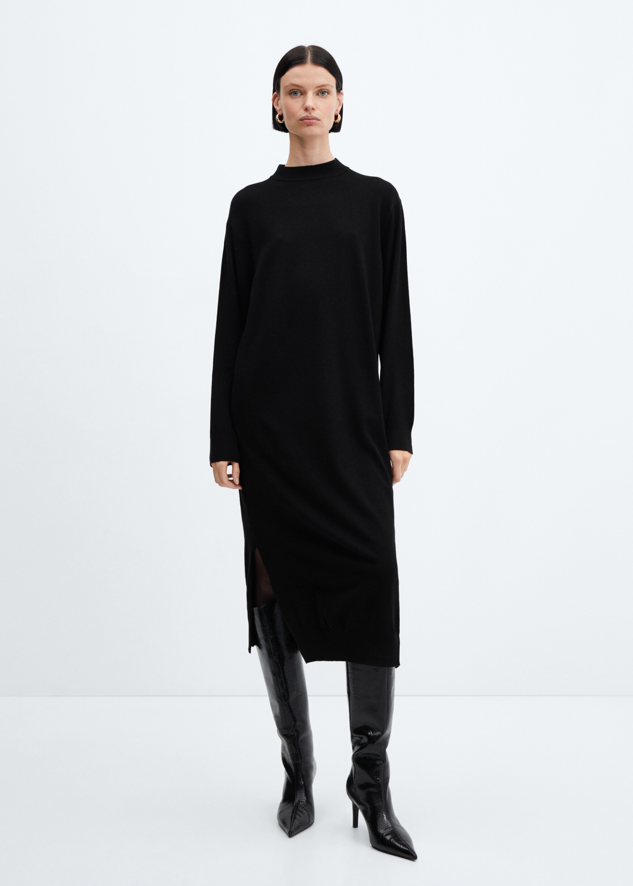 Round-neck knitted dress - General plane, Black. Ref: 67040474-00.
