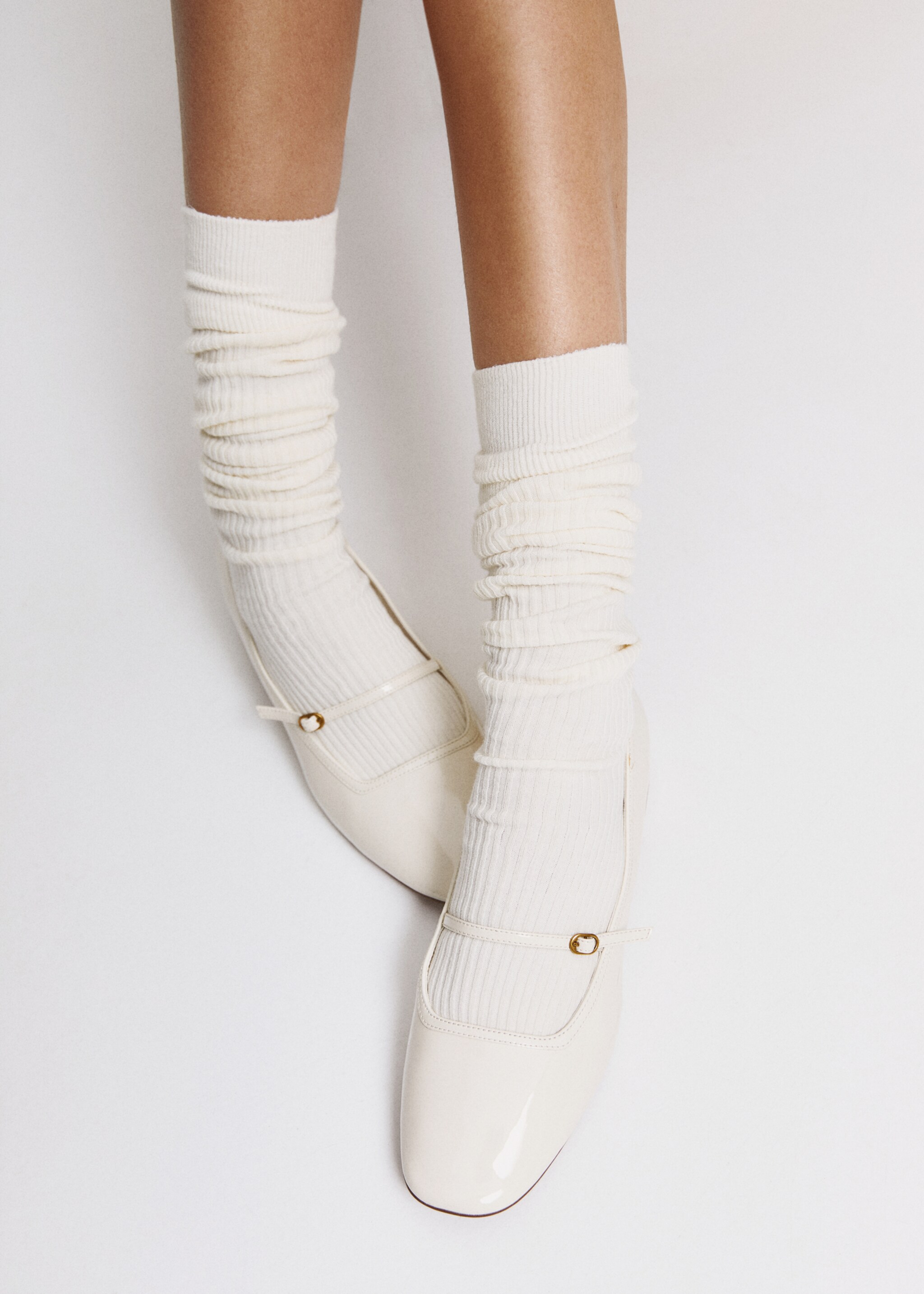 Long ribbed socks - General plane, Ecru. Ref: 67042011-00.