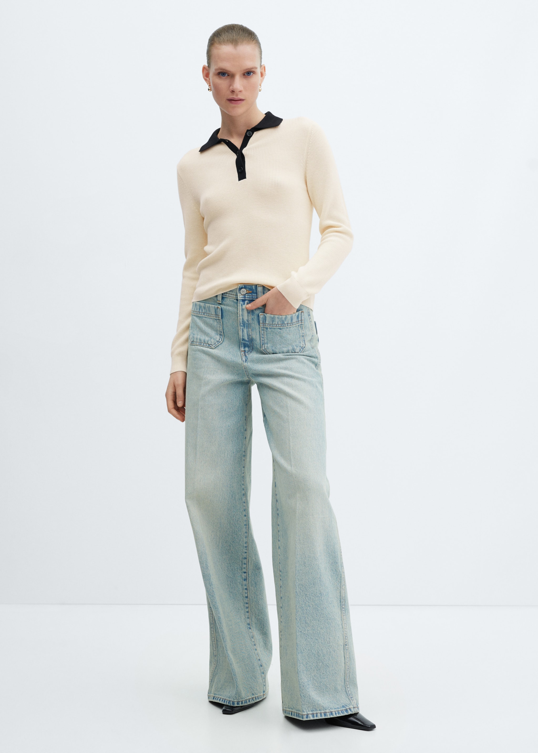 Knitted polo-neck sweater - General plane