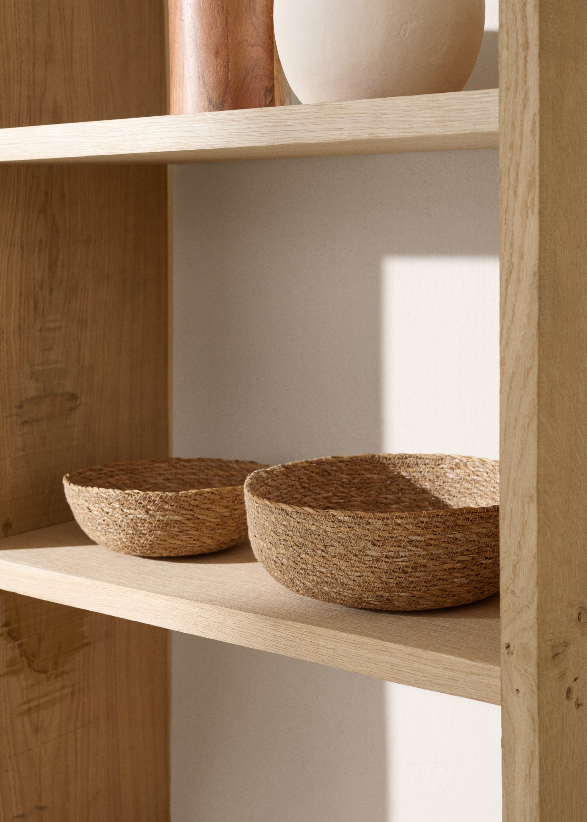 Cesta redonda com fibras naturais 25 x 9 cm - Plano geral, Castanho. Ref: 67044067-00.