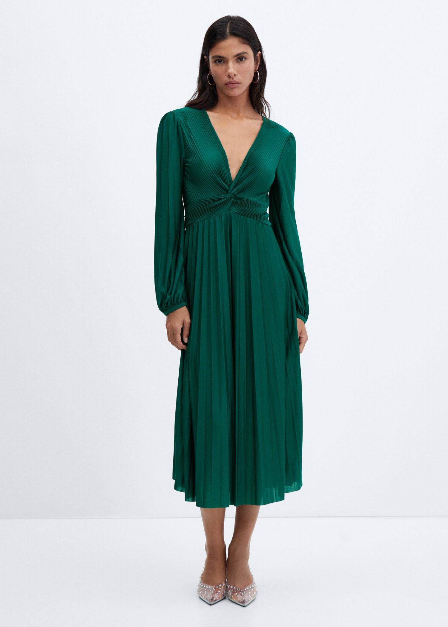 V-neck pleated dress - General plane