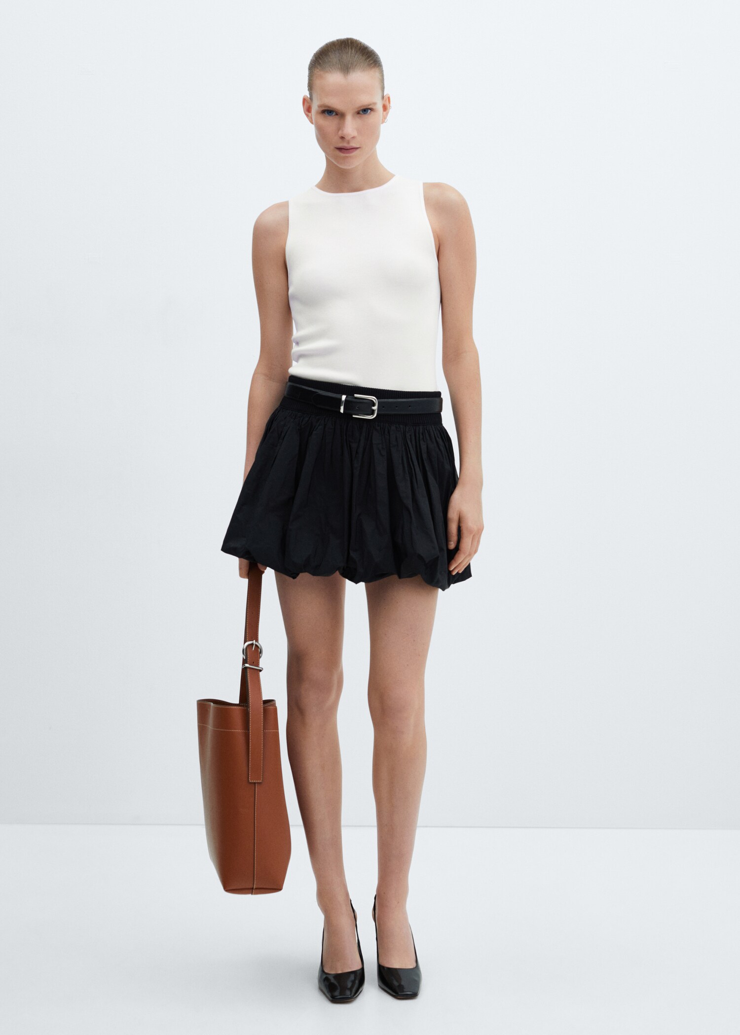 Knitted top with wide straps - General plane