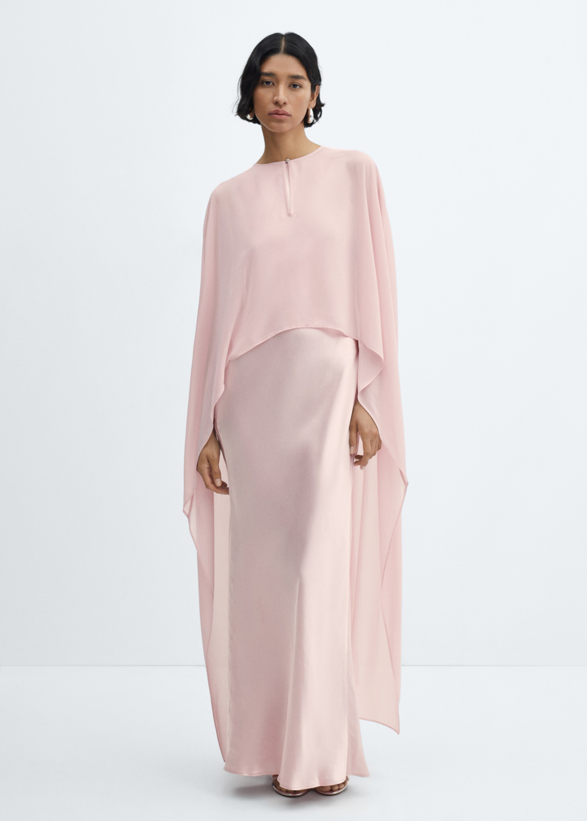 Asymmetric semi-transparent cape - General plane