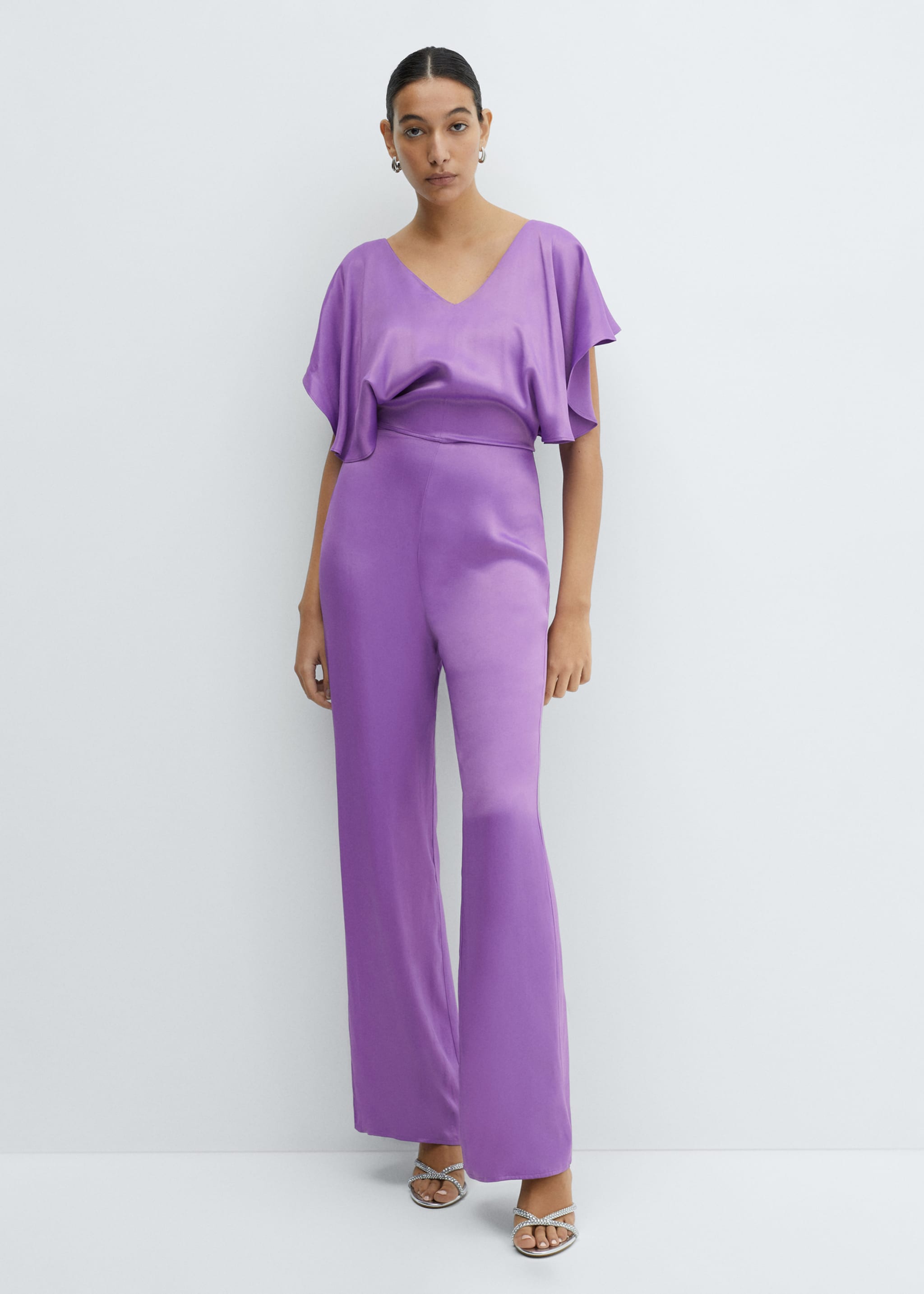 Satinierter Rüschen-Jumpsuit - Allgemeine Ansicht