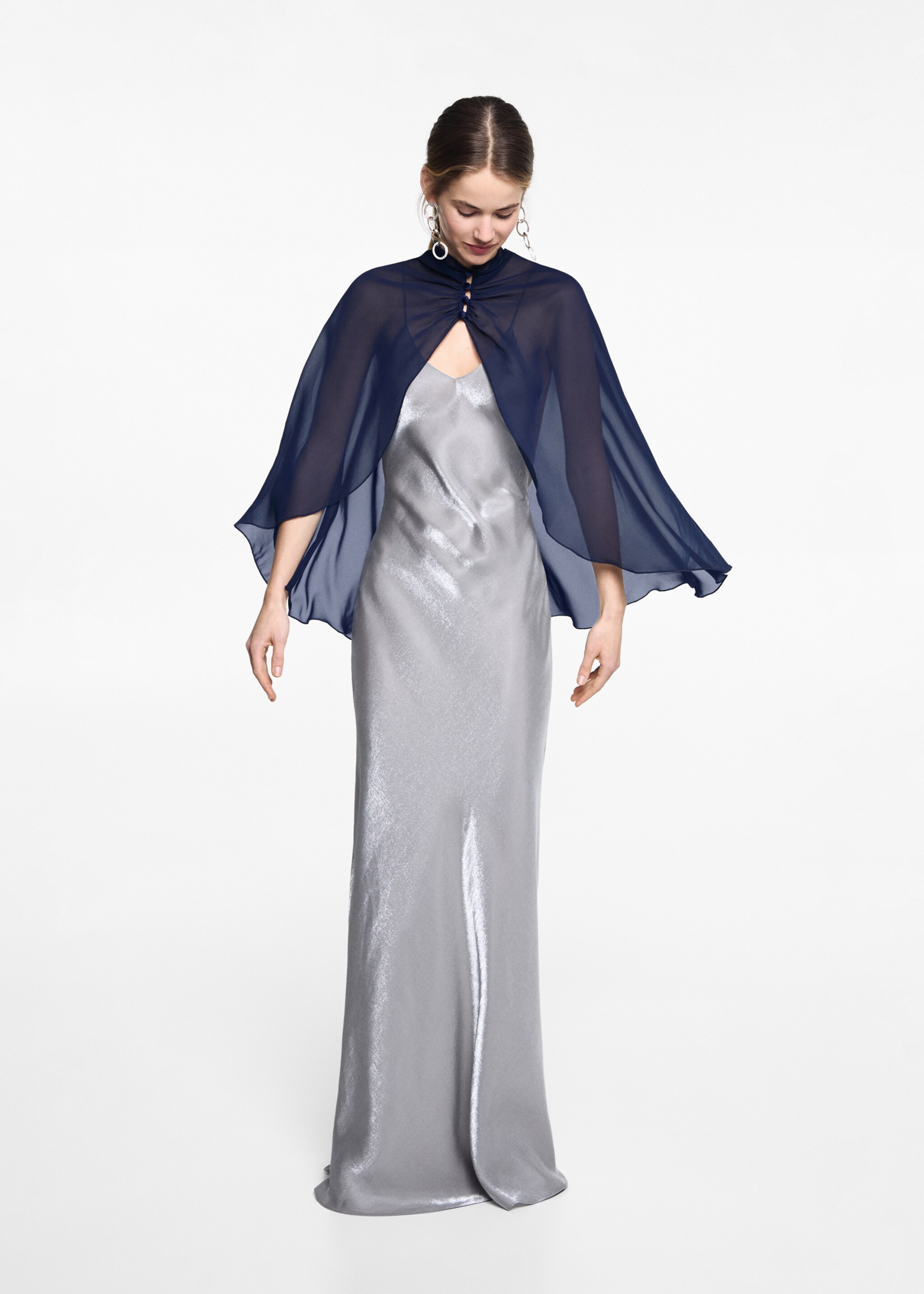 Soepelvallende cape-blouse - Overzichtstekening