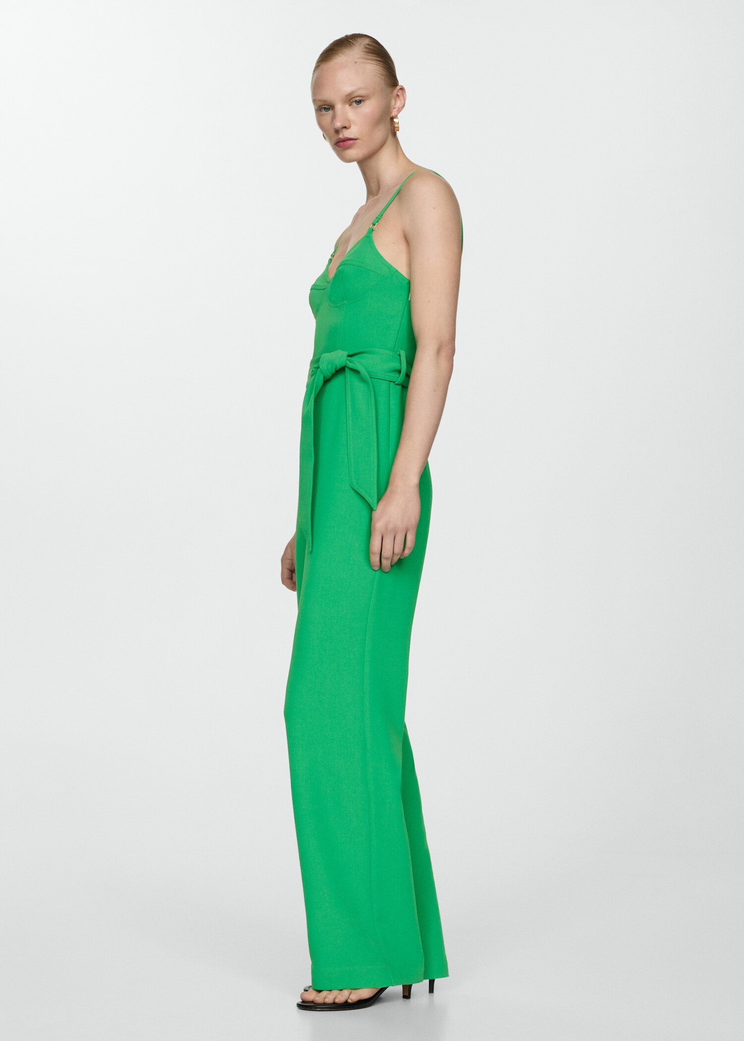 Langer Jumpsuit mit Schleife - Allgemeine Ansicht