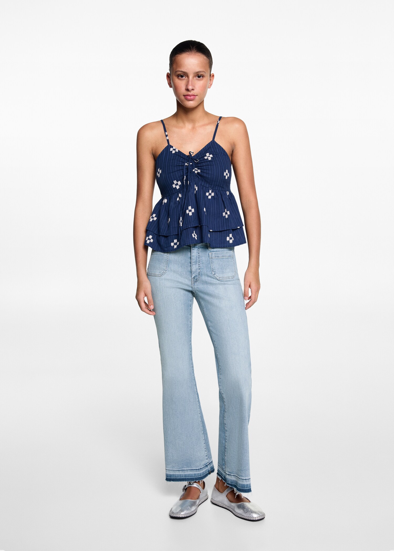 Flared jeans with pocket - General plane