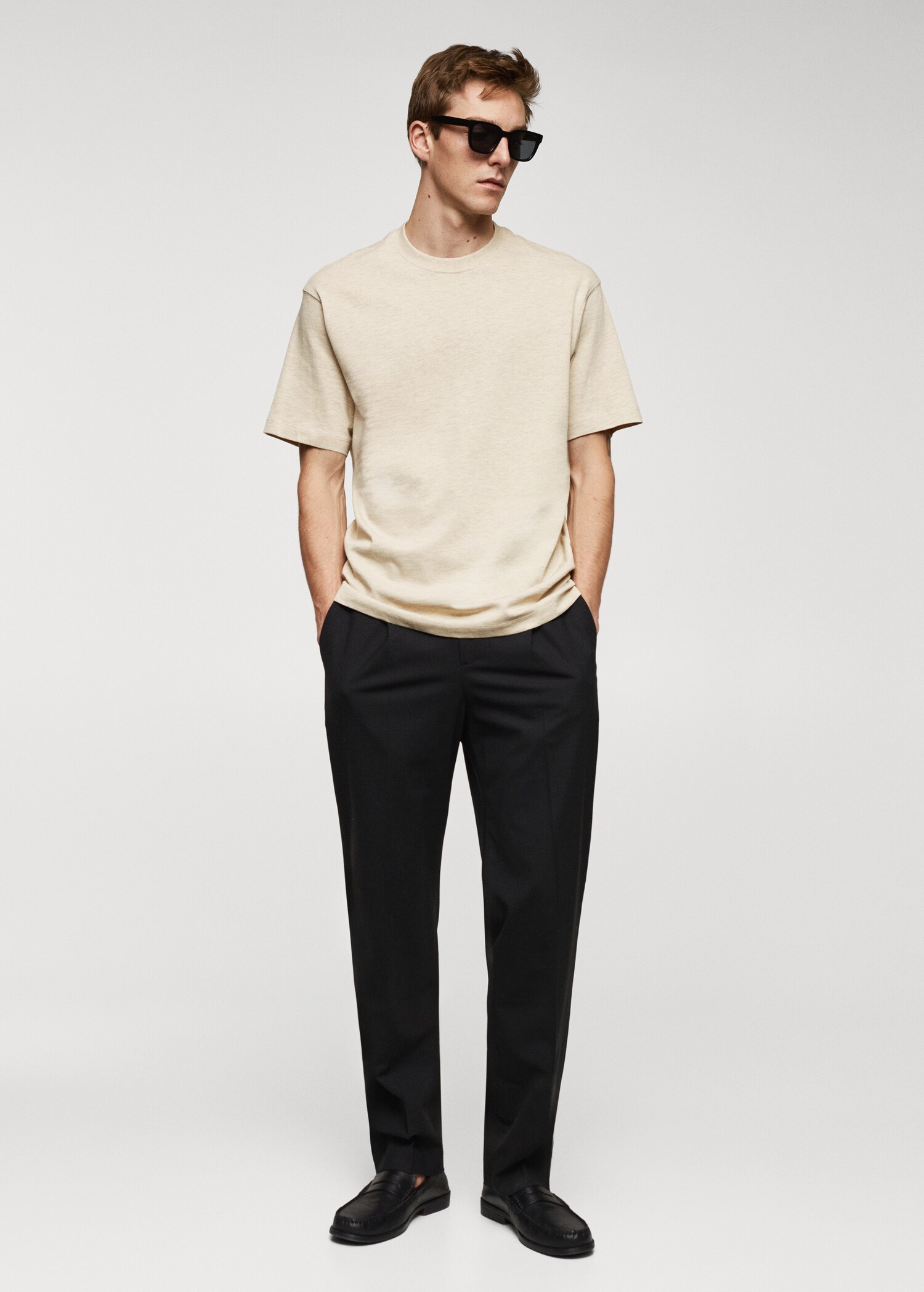 Camiseta básica 100% algodón relaxed fit - Plano general