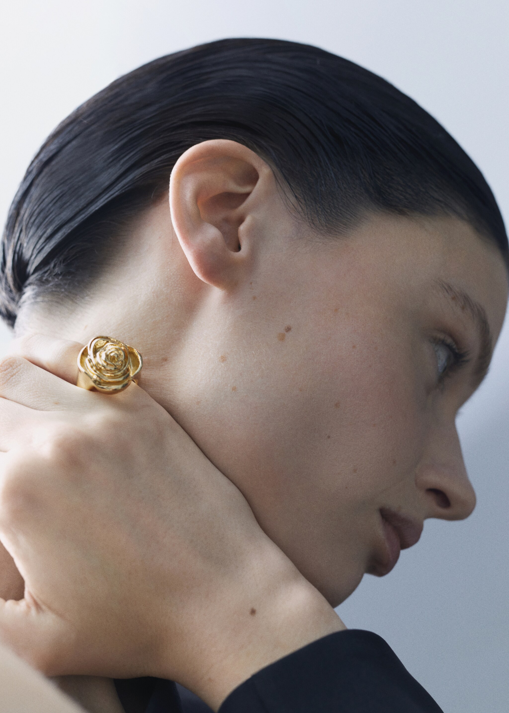 Embossed flower ring - General plane, Gold. Ref: 67052536-00.