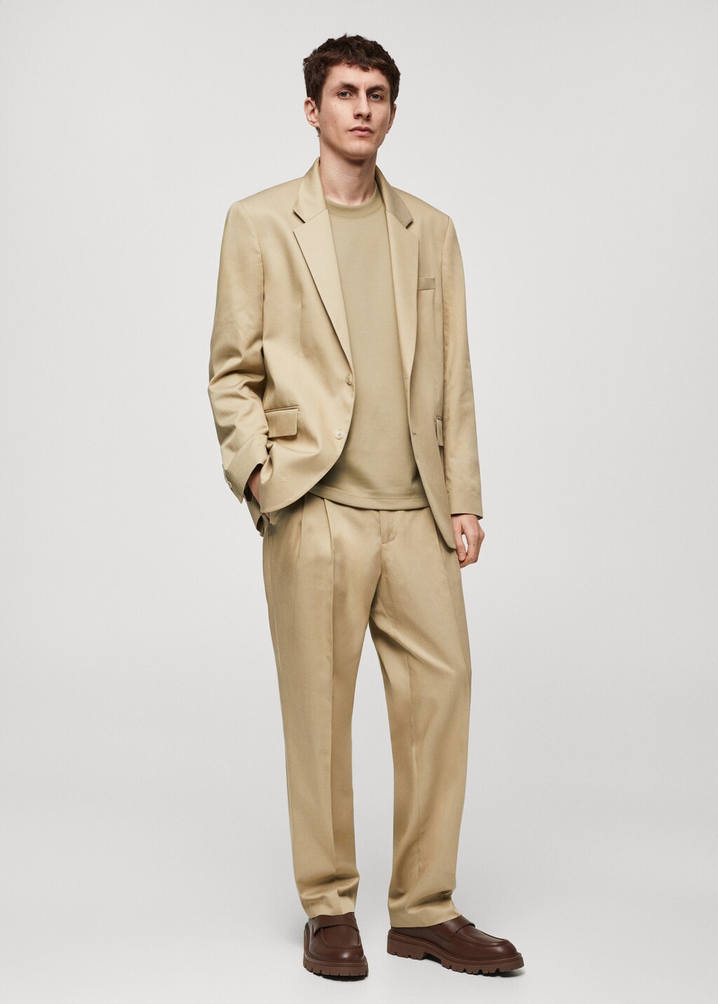 Relaxed-fit suit trousers with pleats - Men | MANGO OUTLET USA
