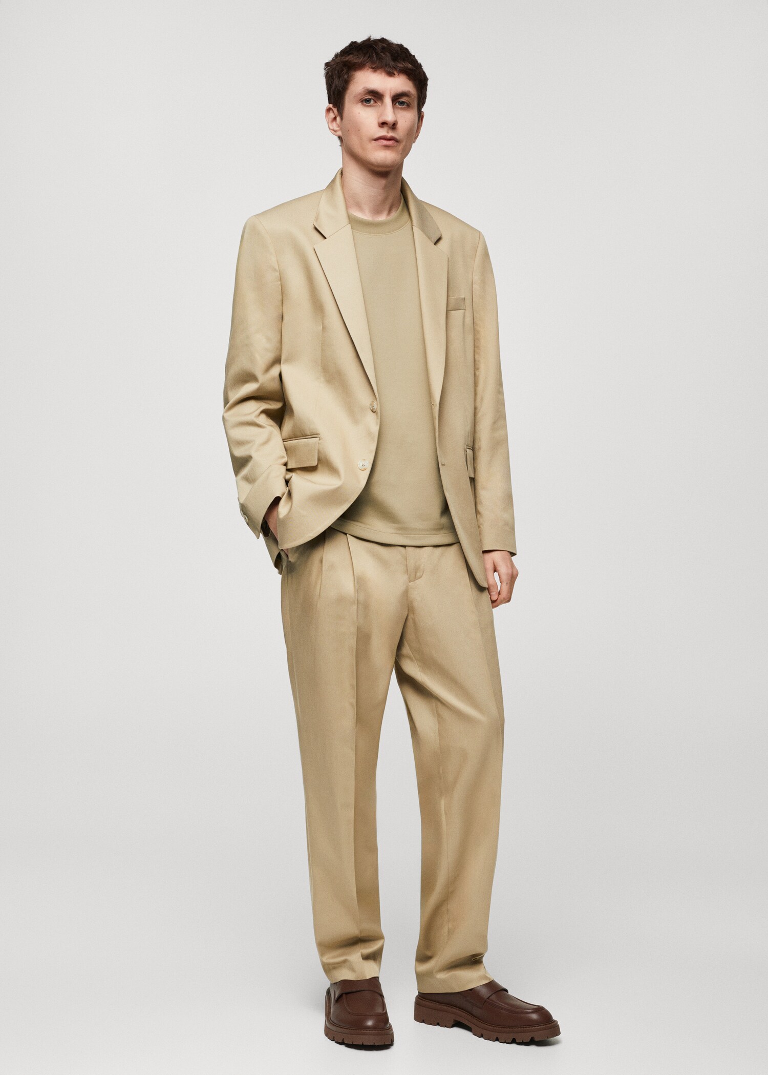 Pantalon costume relaxed-fit pinces - Plan général