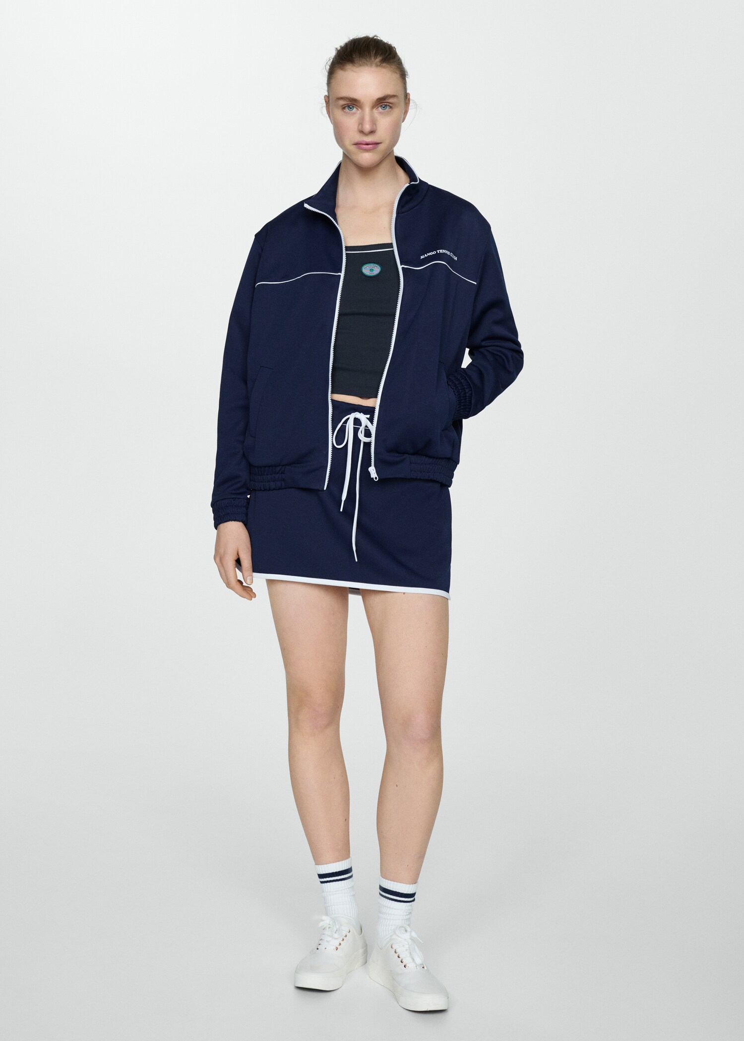 Mini-skirt with contrasting ends - General plane
