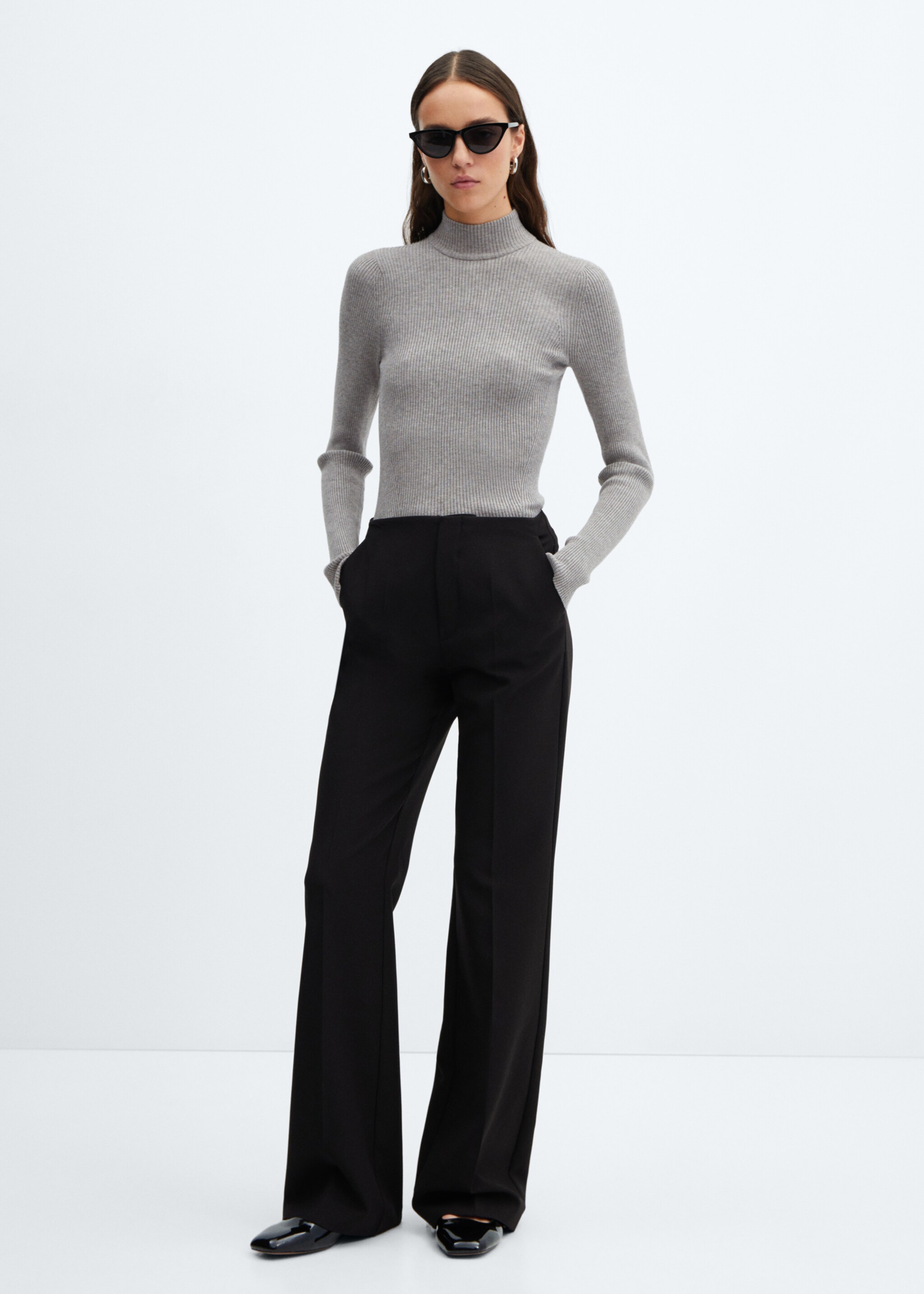 Turtleneck ribbed sweater - General plane