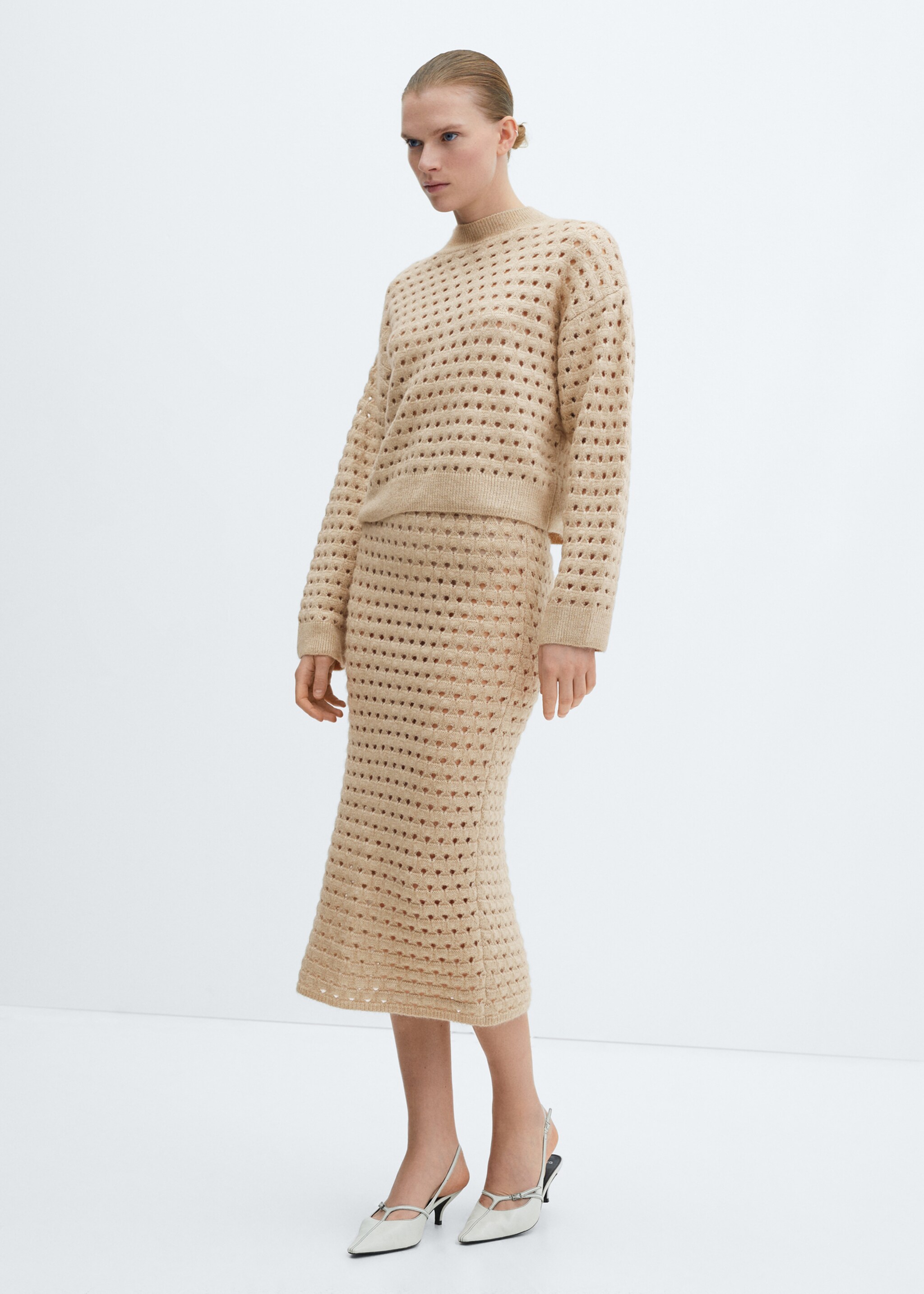 Knitted skirt with openwork details - General plane