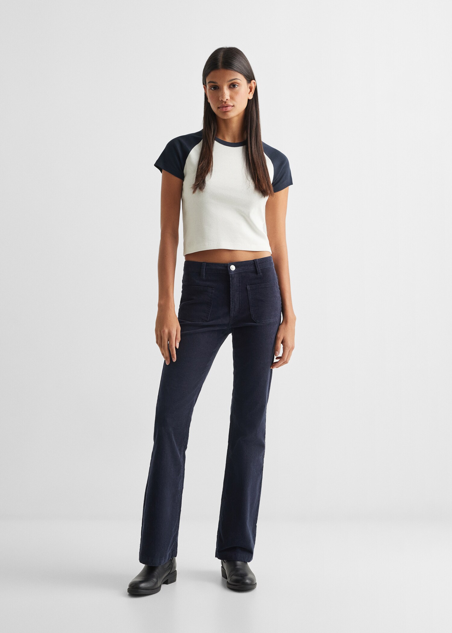 Camiseta crop - Plano general