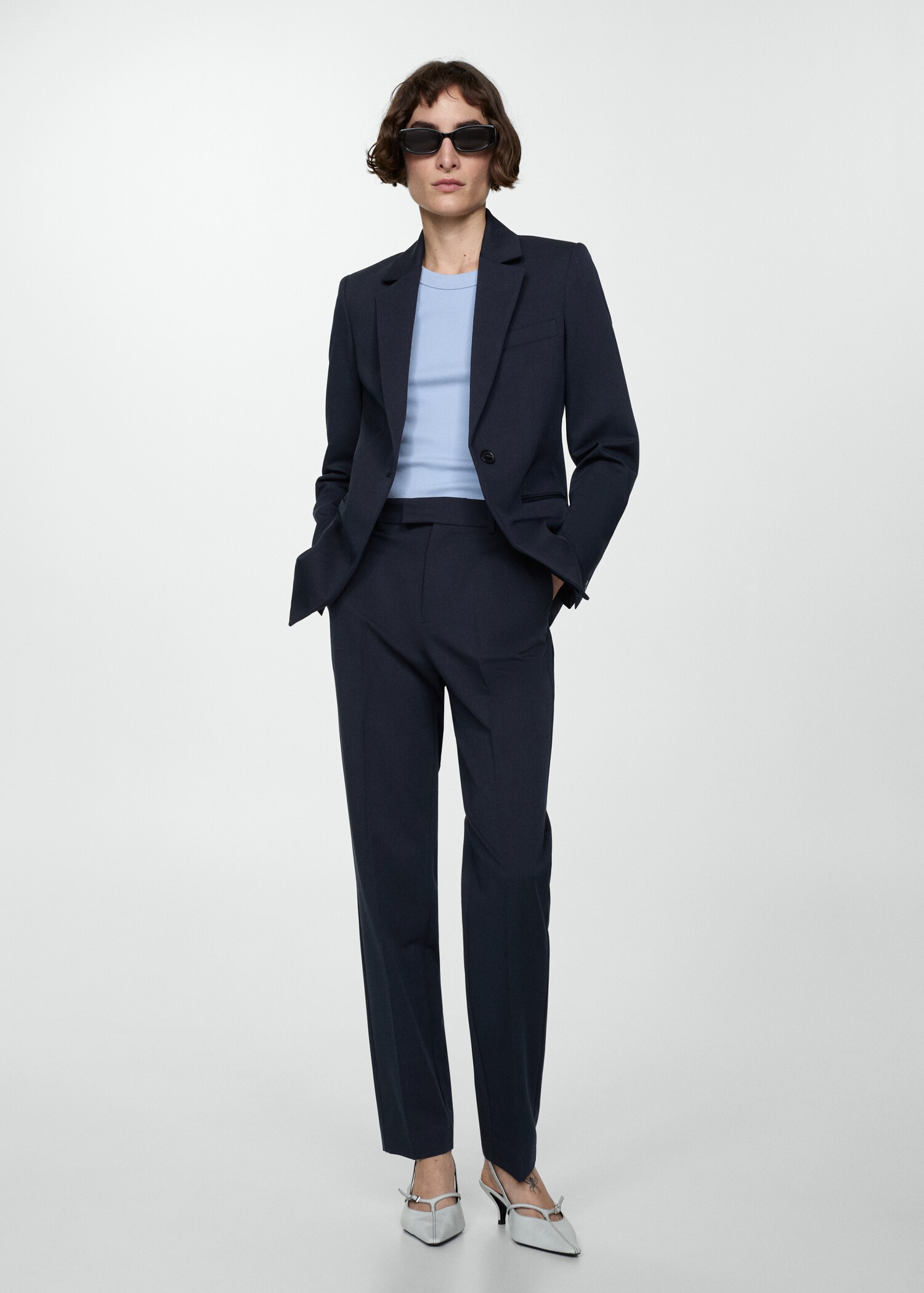 Straight suit trousers - General plane