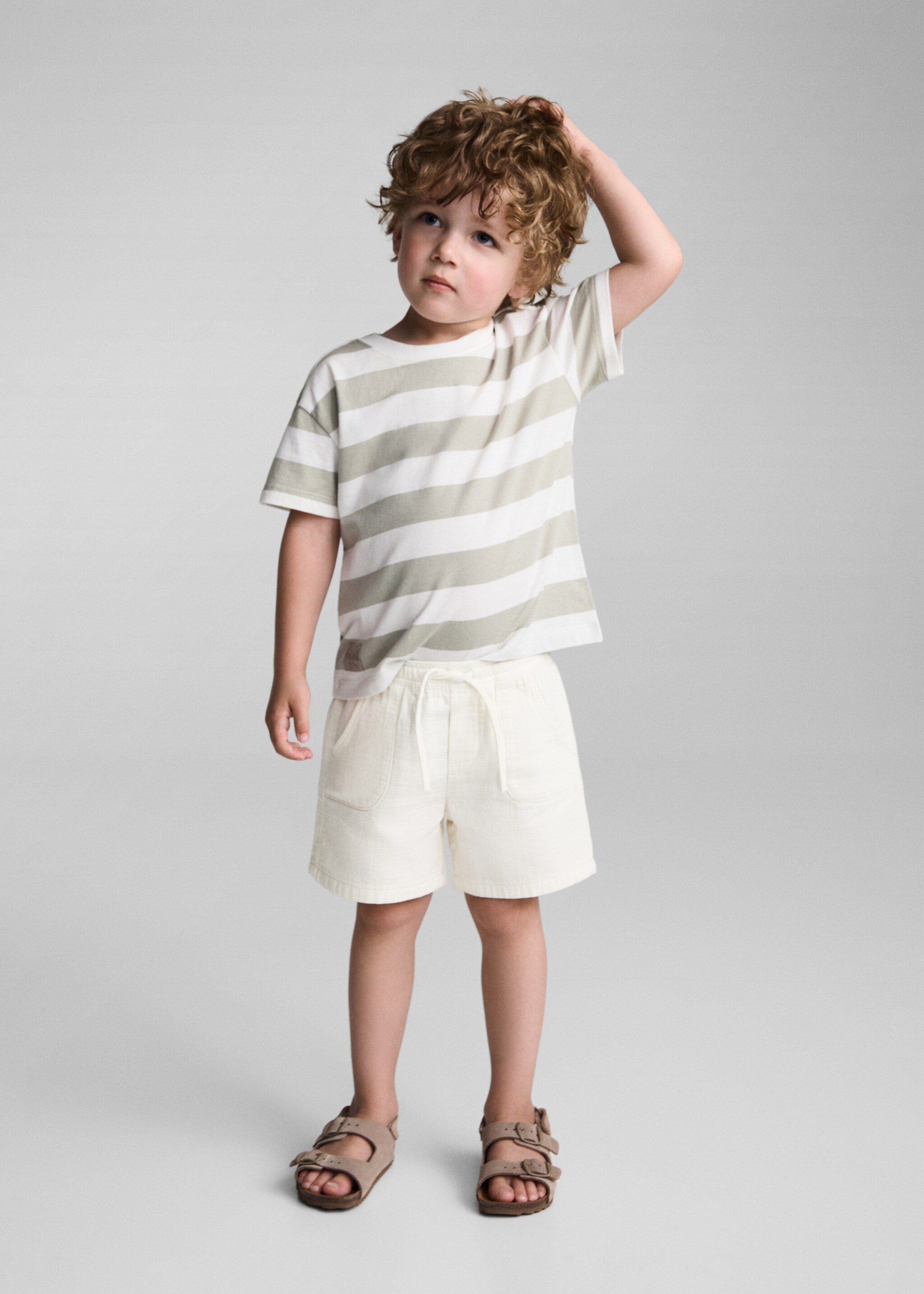 Cotton shorts with elastic waist - General plane