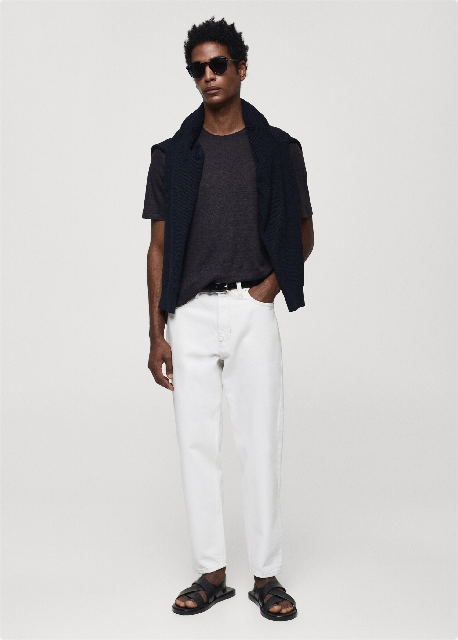T-skjorte slim-fit i 100% lin - Total bildeutsnitt