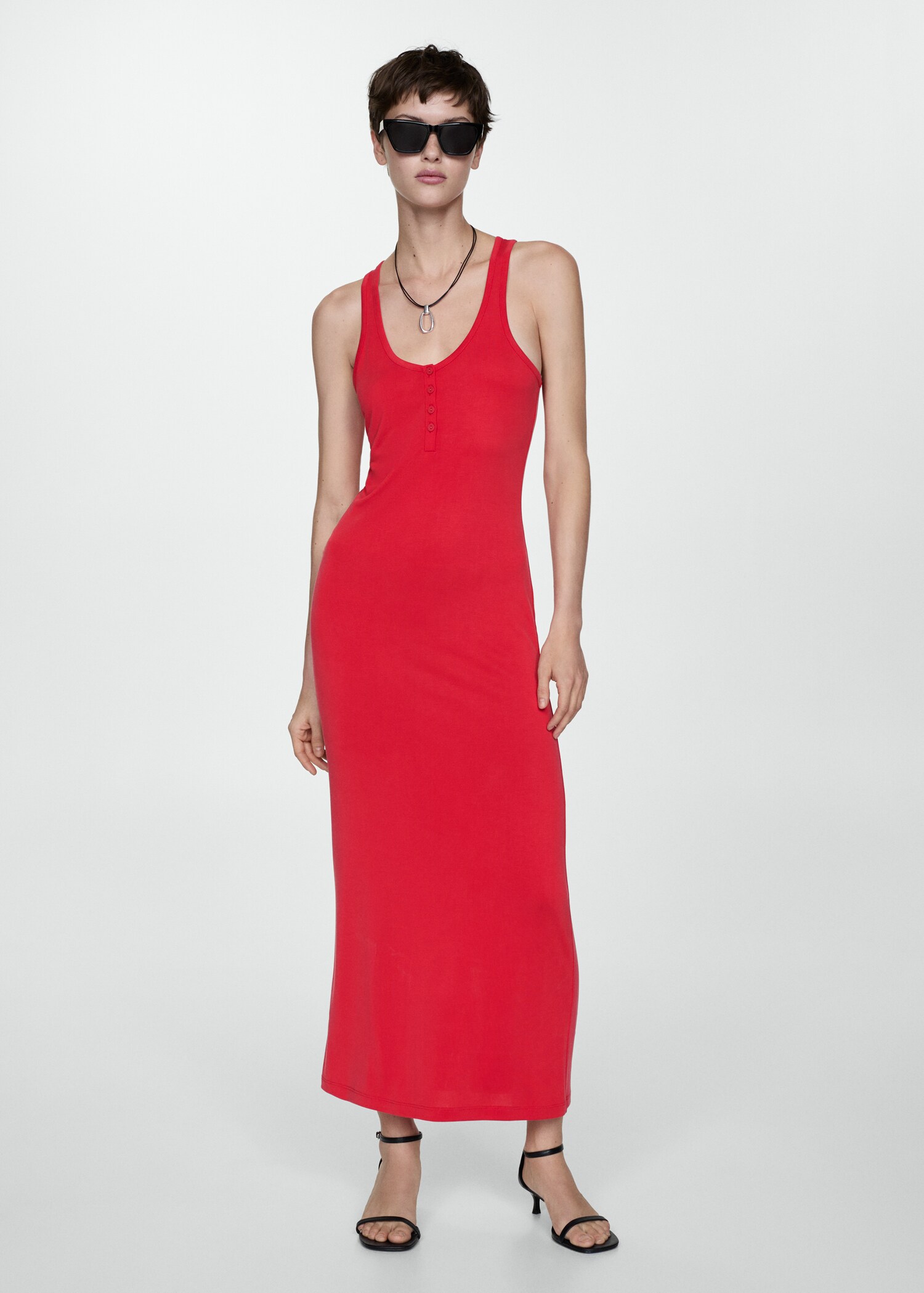Modal dress with buttons - General plane