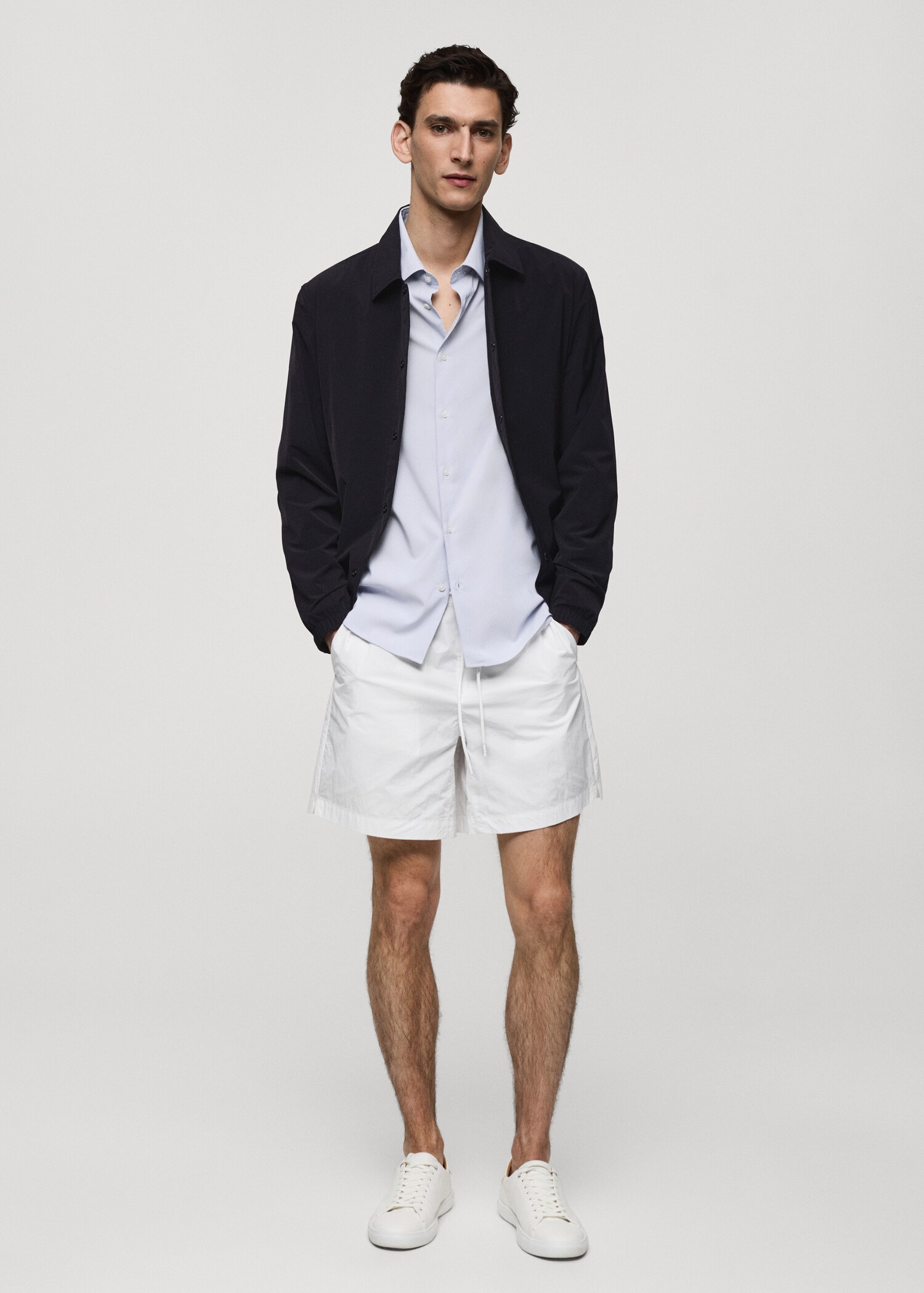 Water-repellent bermuda shorts with drawstring - General plane