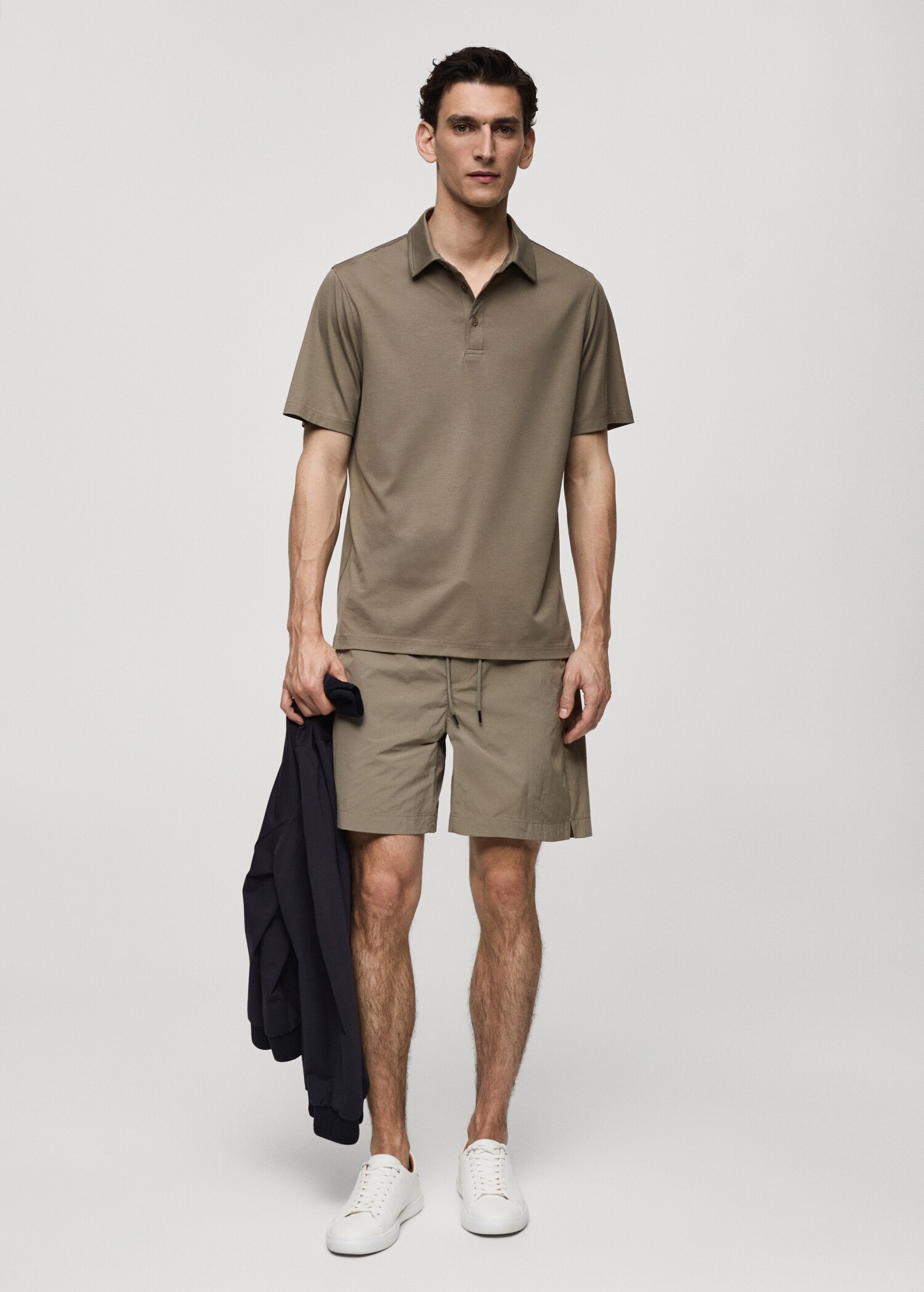 Water-repellent bermuda shorts with drawstring - General plane