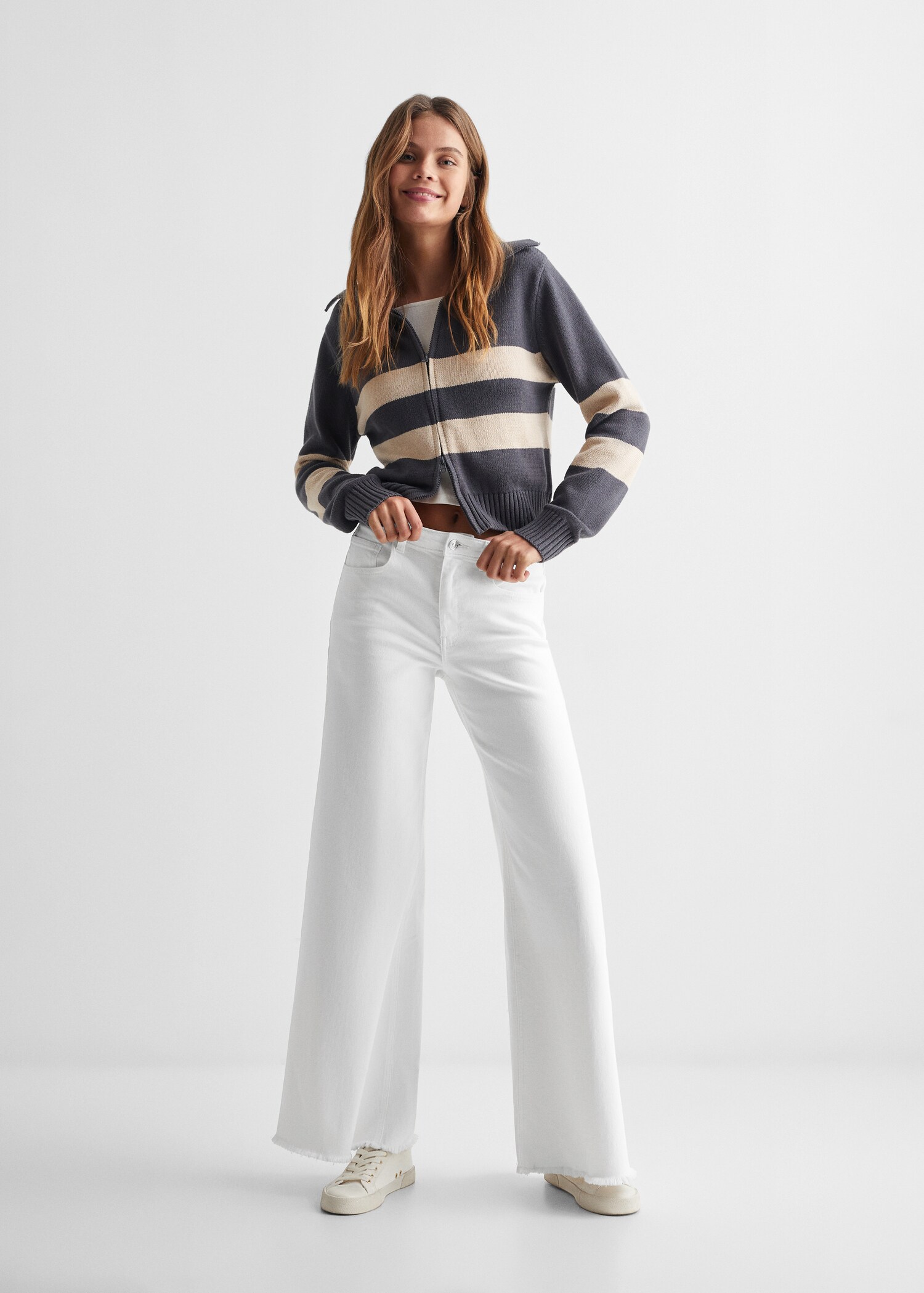 Wideleg mid-rise jeans - General plane