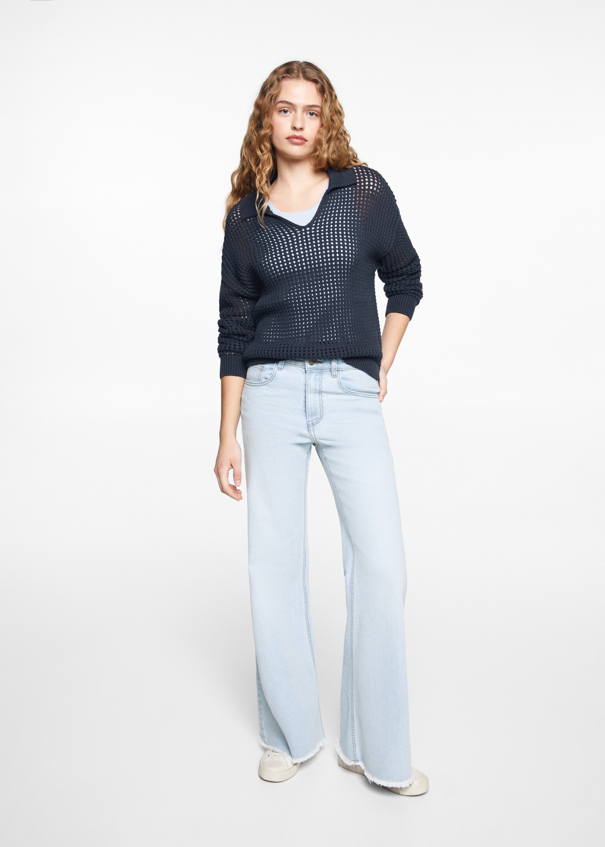 Mid-rise wideleg jeans - Overzichtstekening, Lichtblauw. Ref: 67070670-00.