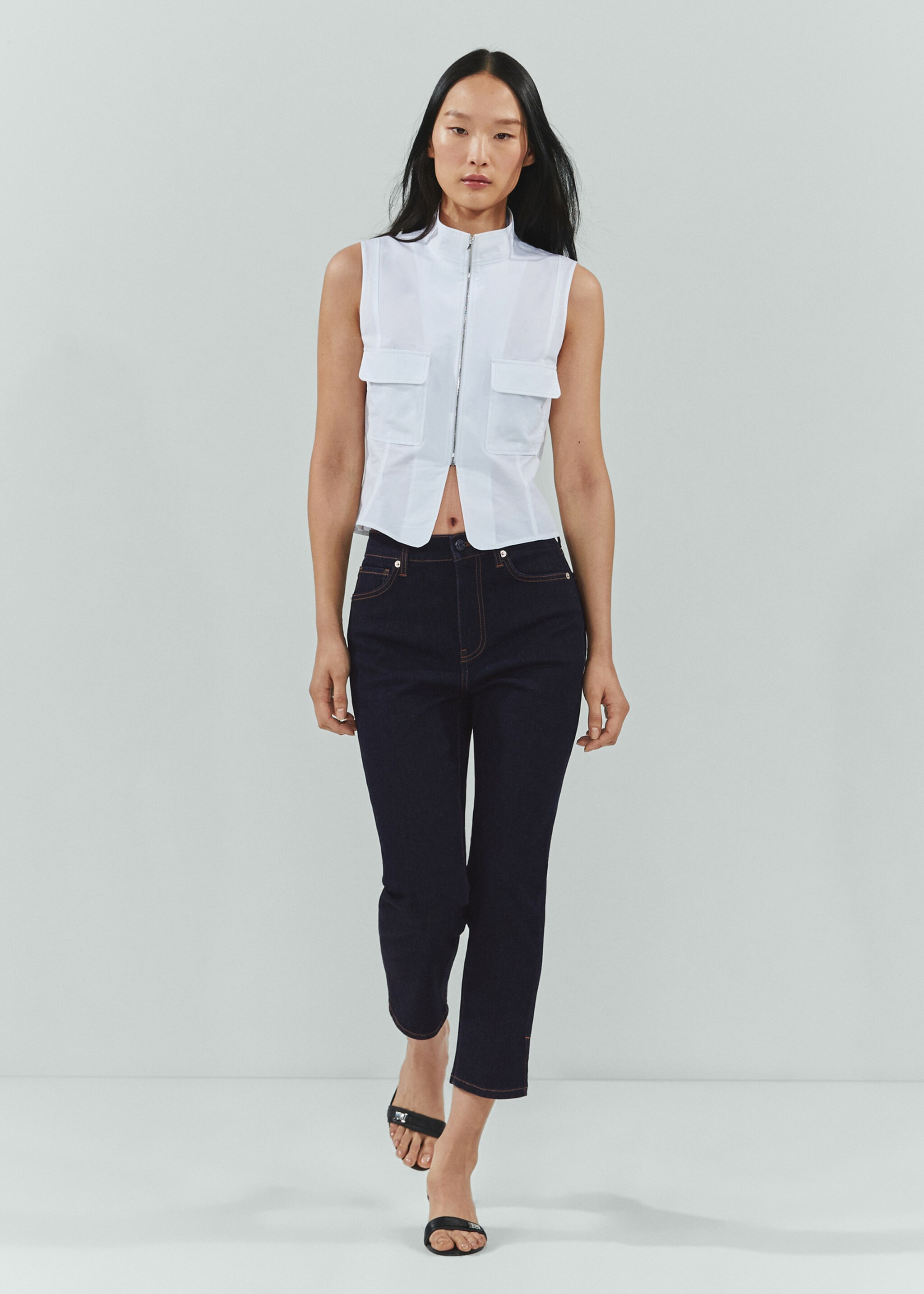 Side opening capri jeans - General plane