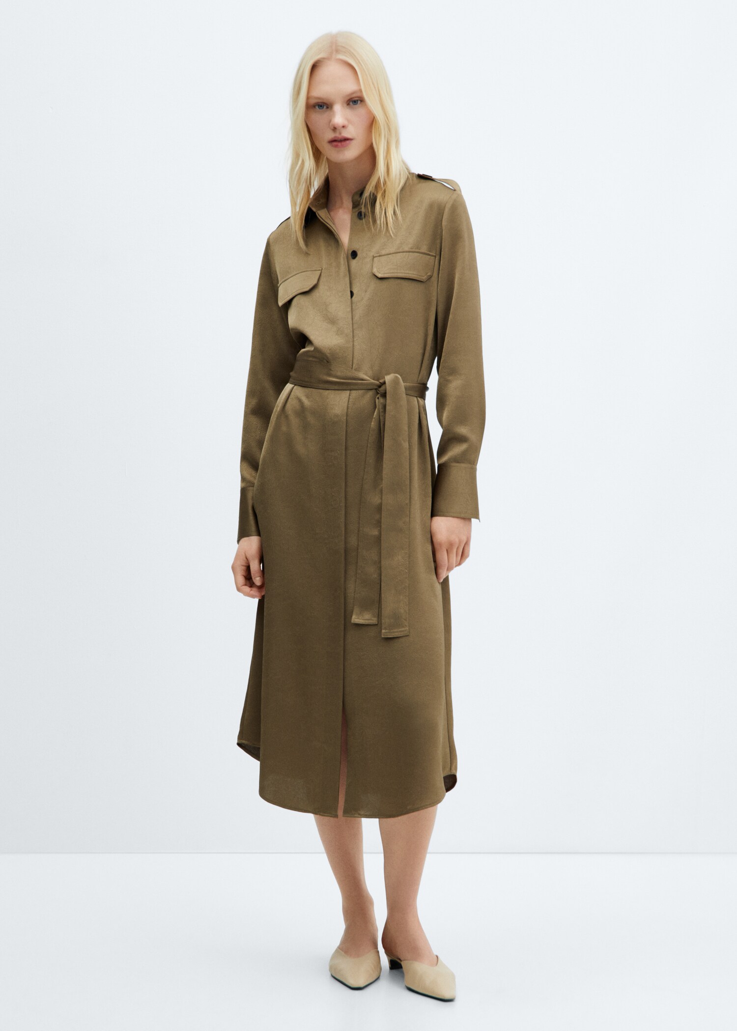 Robe chemisier satinée - Plan général