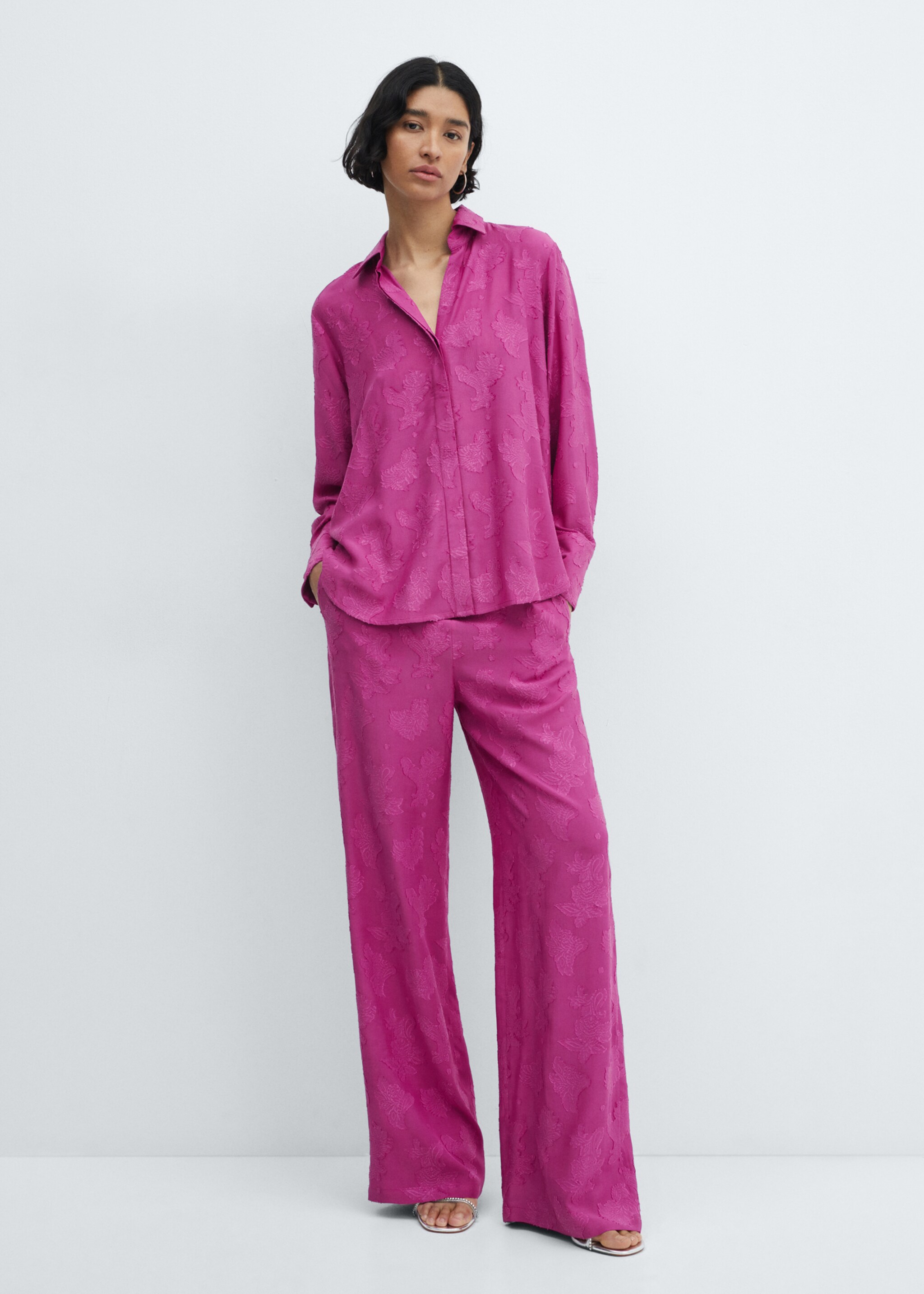 Chemise à broderie florale - Plan général