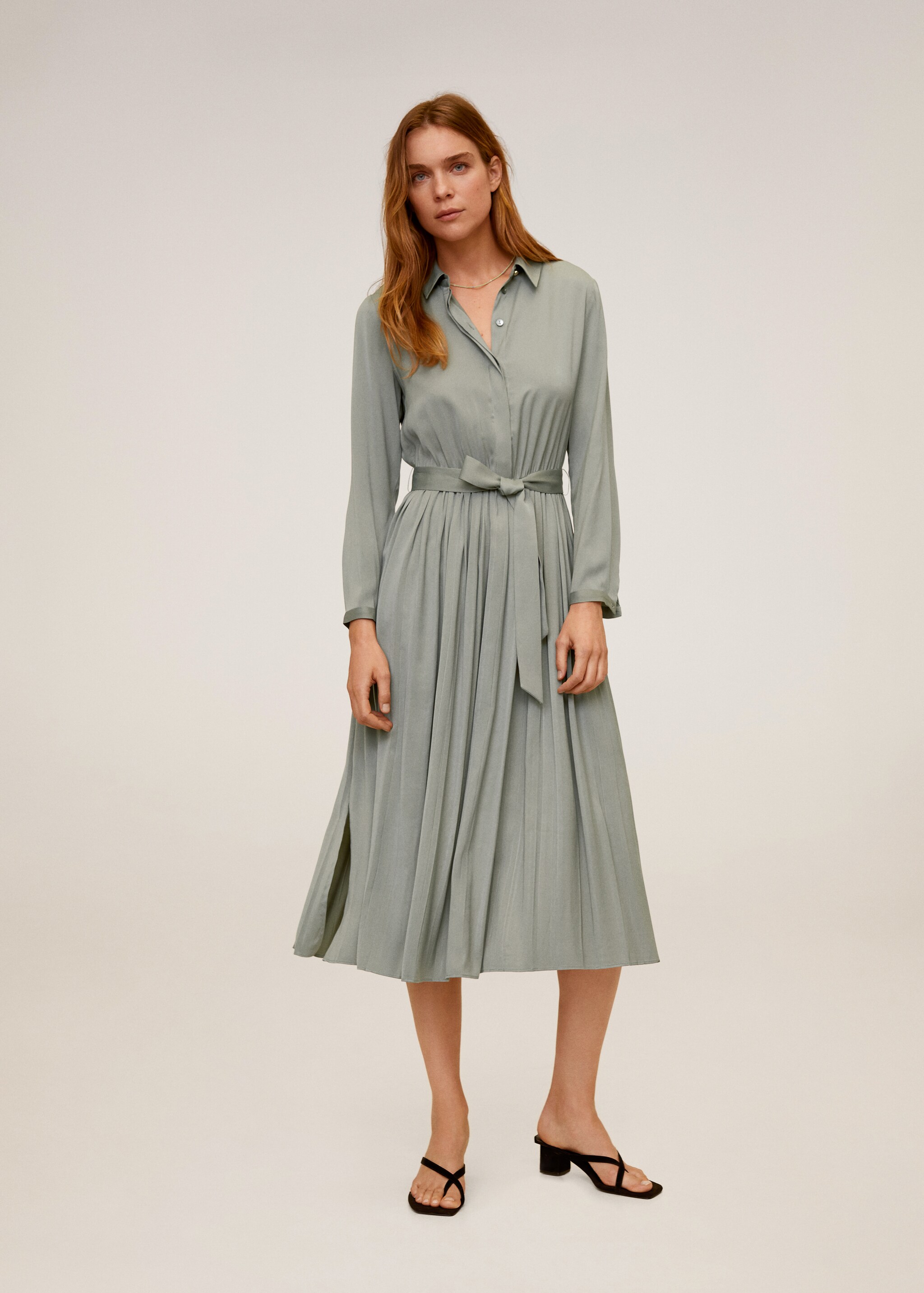 Vestido camisero satinado - Plano general