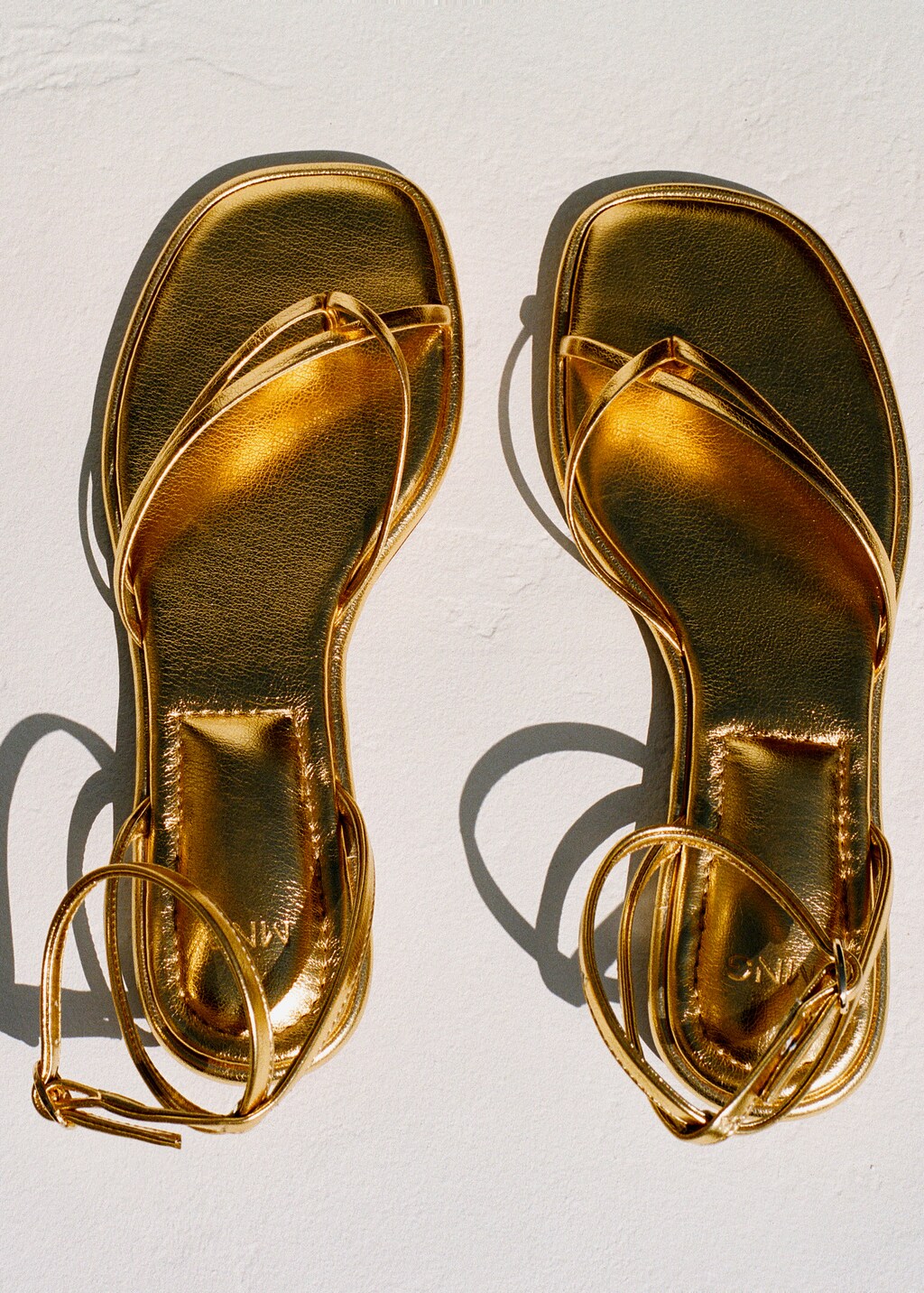 Metallic straps sandals - Women | MANGO OUTLET USA