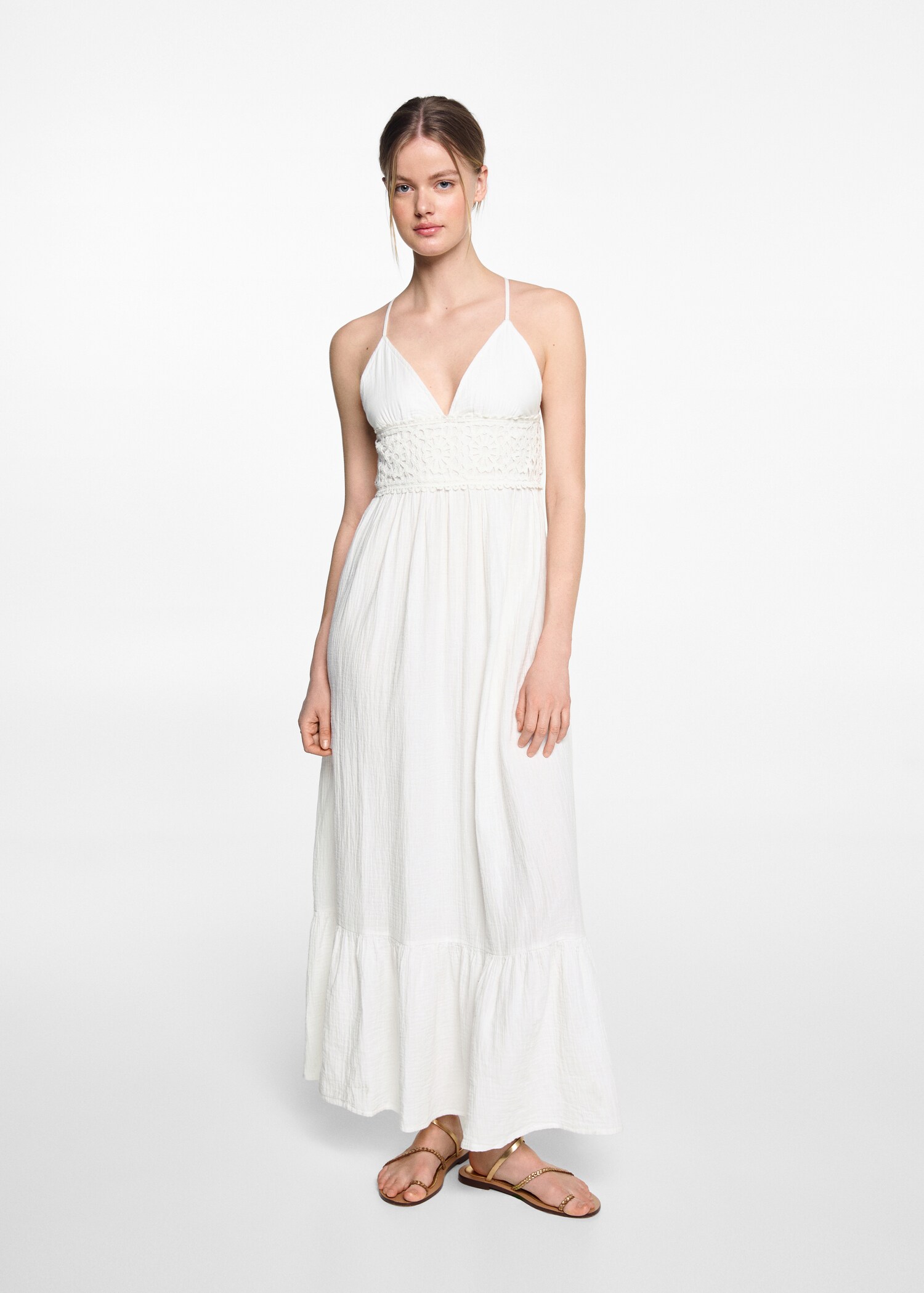 Maxi vestido bordado volante - Plano general