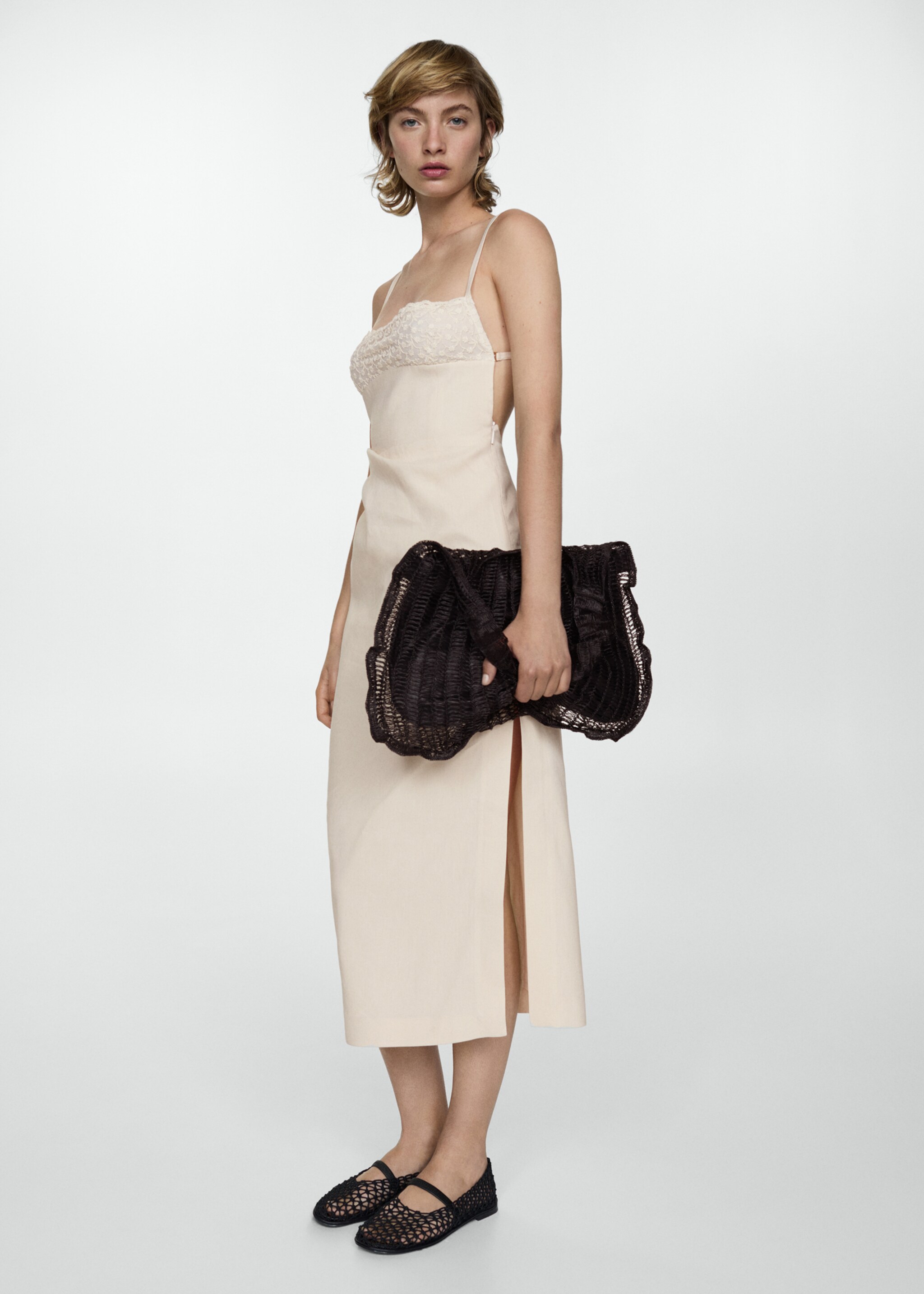 Robe lin détail brodé - Plan général