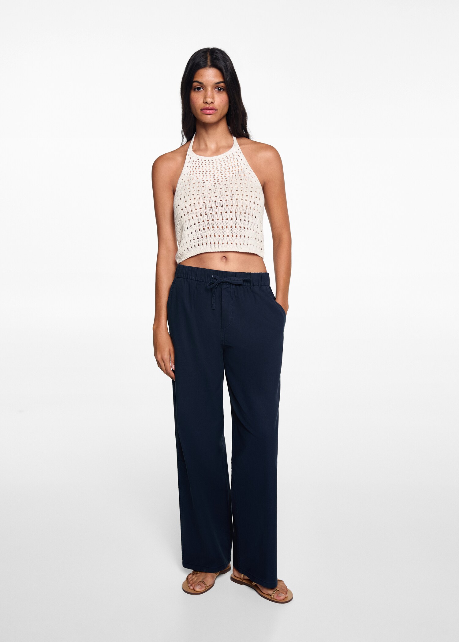 Halter neck crochet top - General plane
